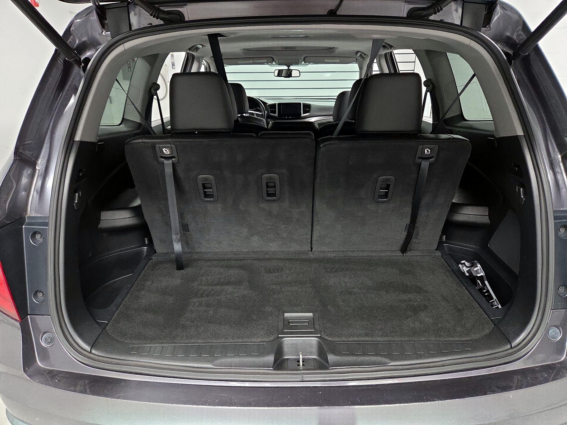 Thumbnail: 2016 Honda Pilot - 14