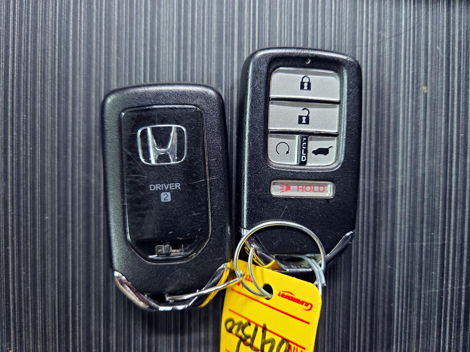 Thumbnail: 2016 Honda Pilot - 16