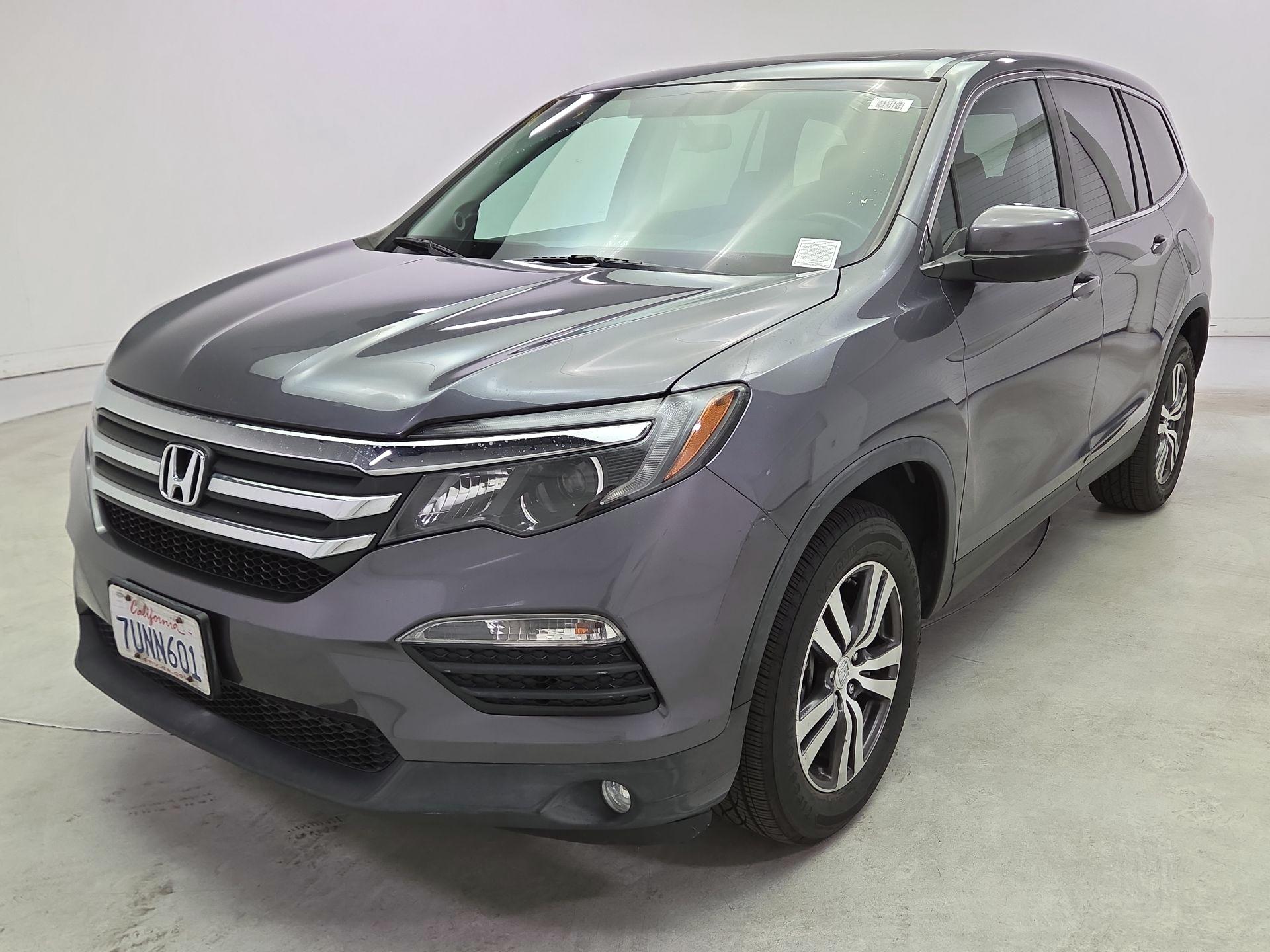 Thumbnail: 2016 Honda Pilot - 3