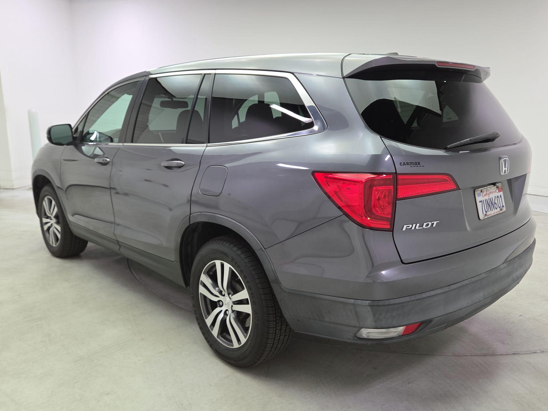Thumbnail: 2016 Honda Pilot - 7