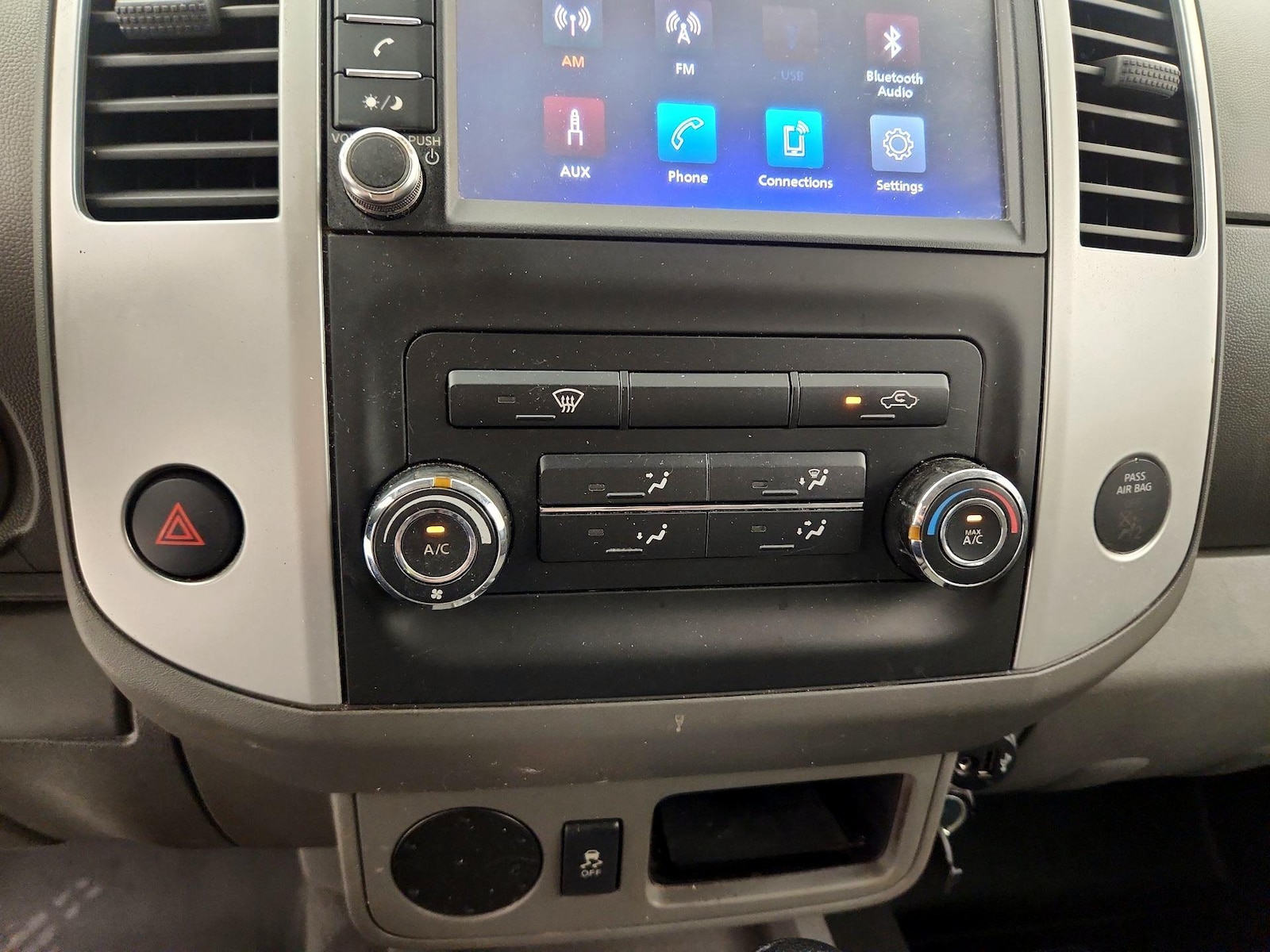 2020 Nissan Frontier SV - Photo 17