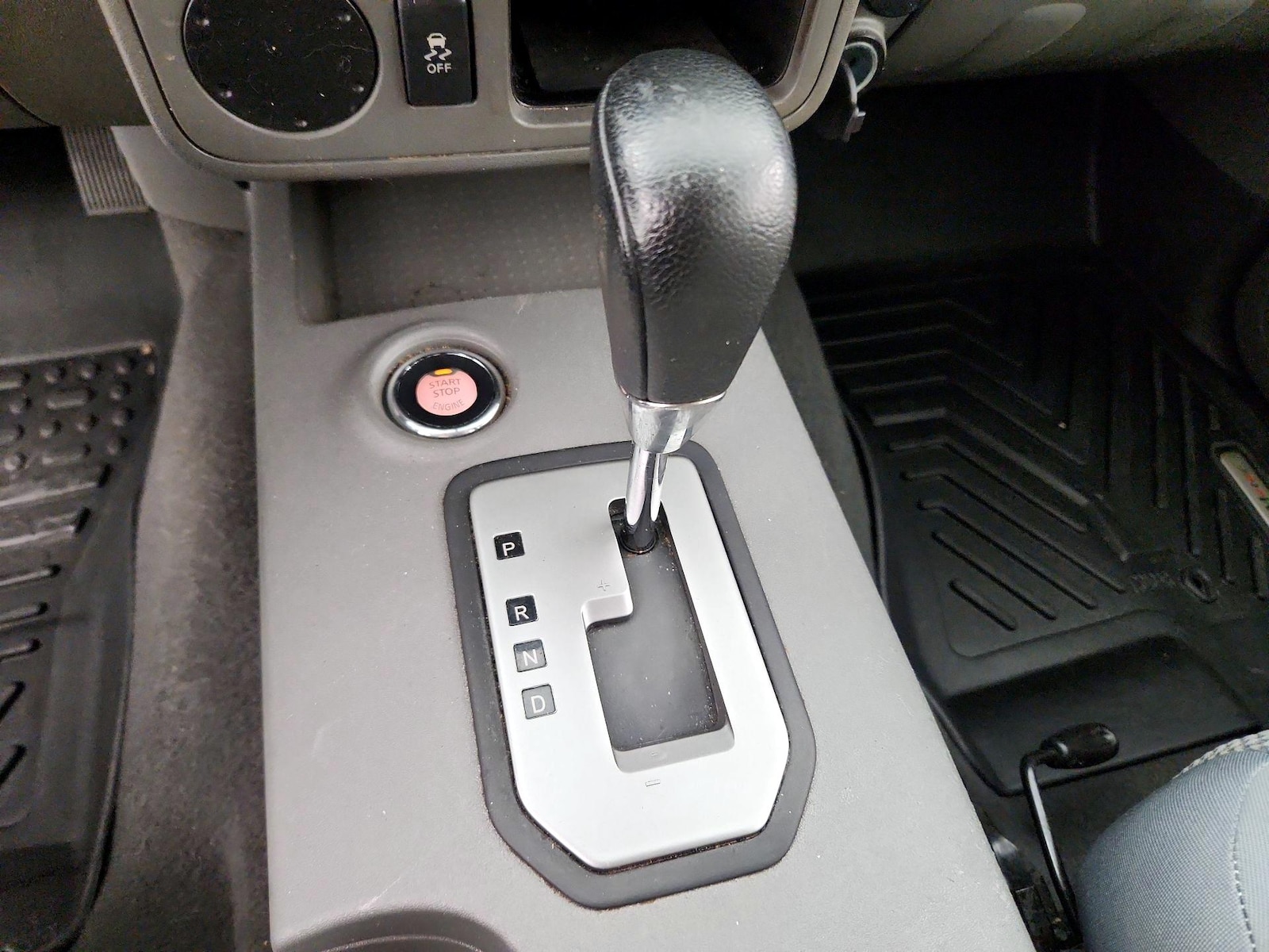2020 Nissan Frontier SV - Photo 18