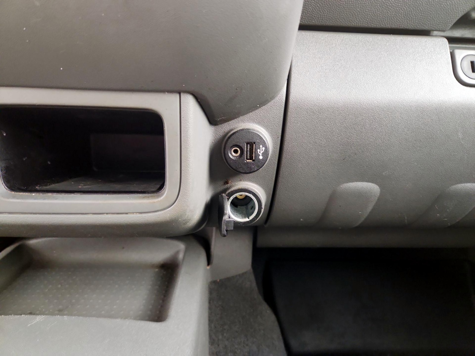 2020 Nissan Frontier SV - Photo 19