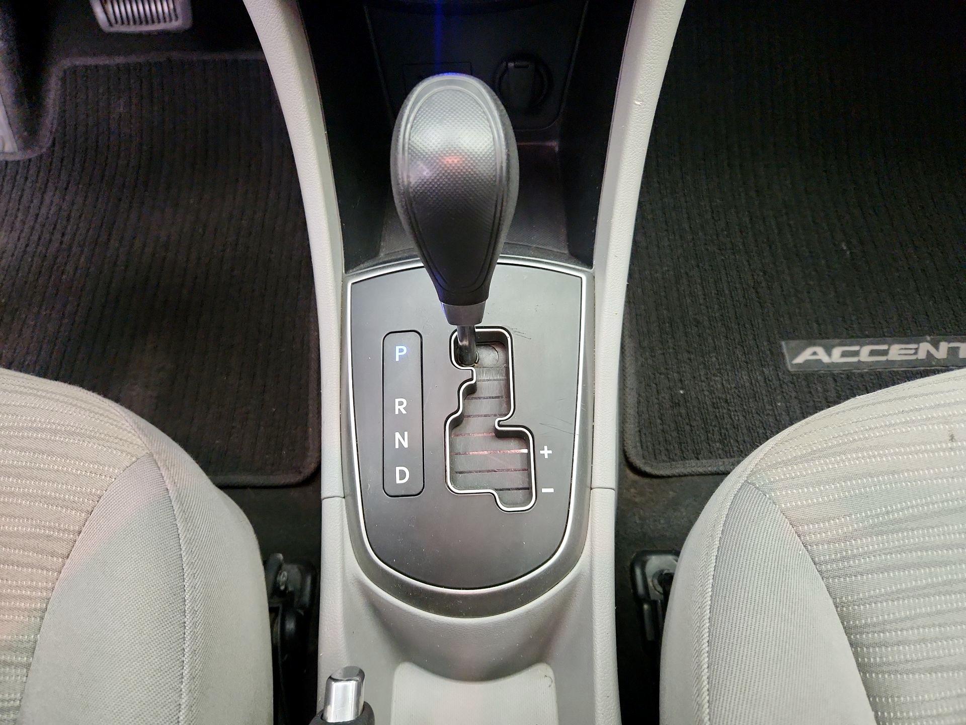 Thumbnail: 2016 Hyundai Accent - 16