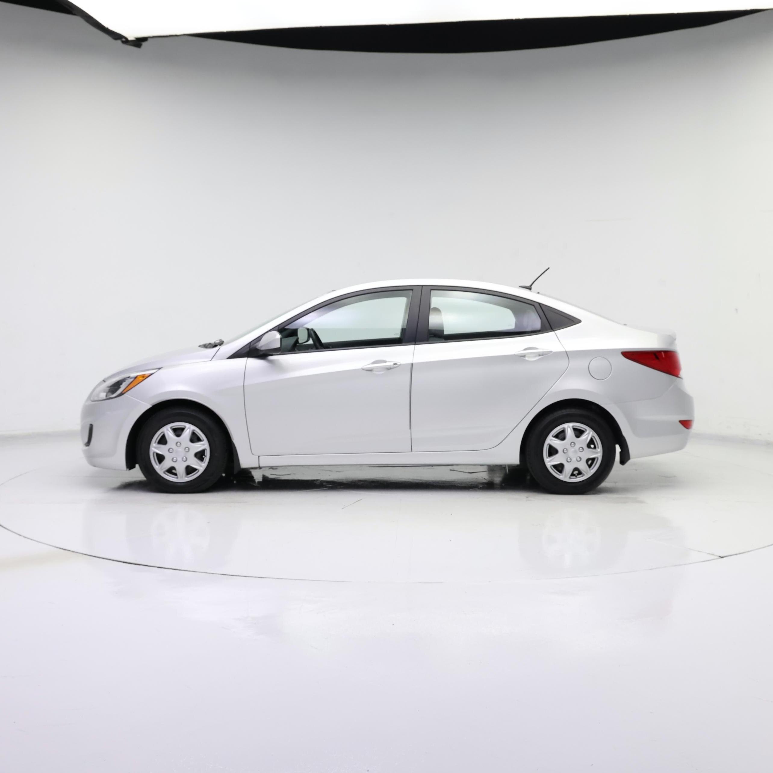 Thumbnail: 2016 Hyundai Accent - 3