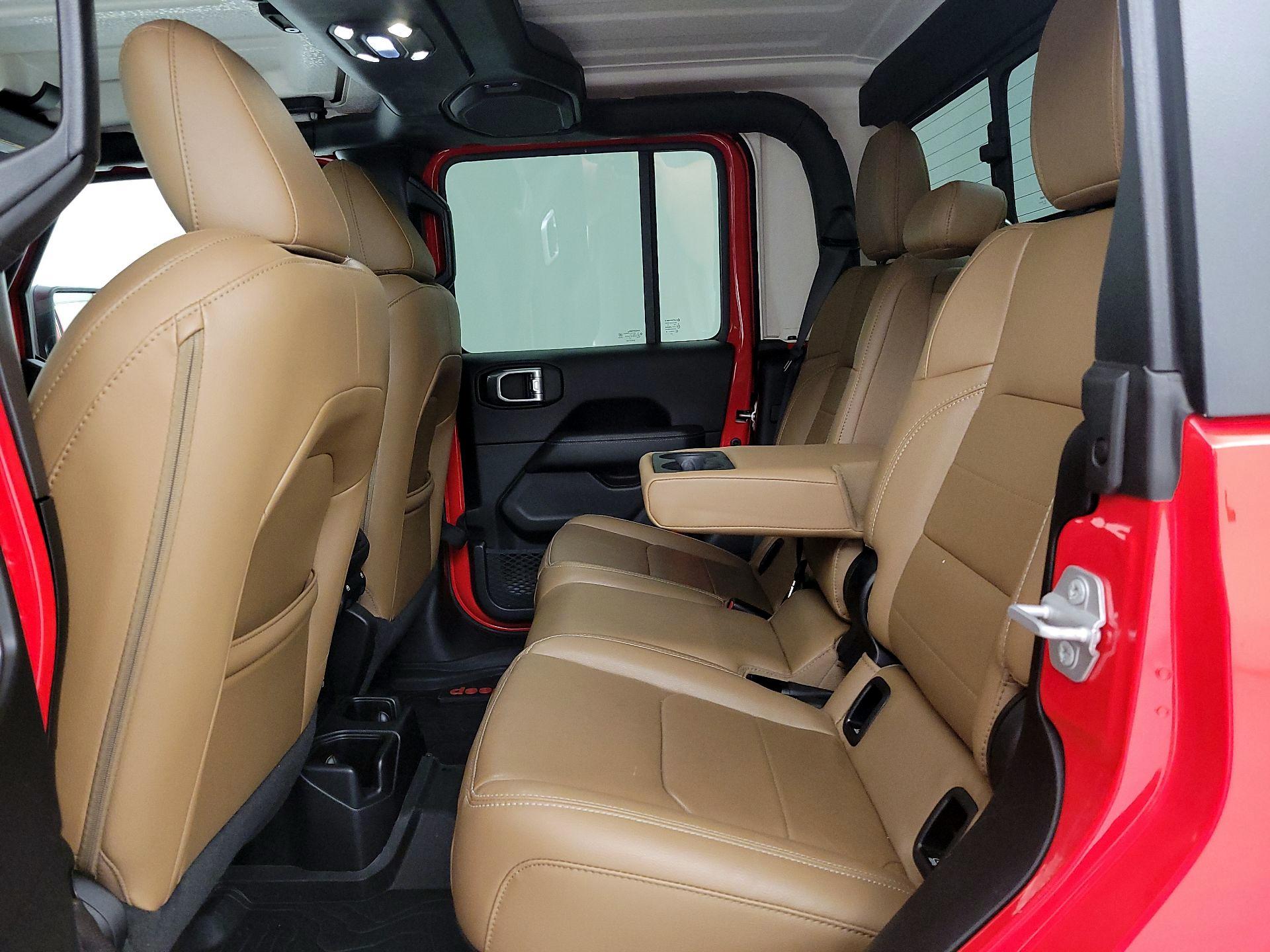 Thumbnail: 2020 Jeep Gladiator - 19