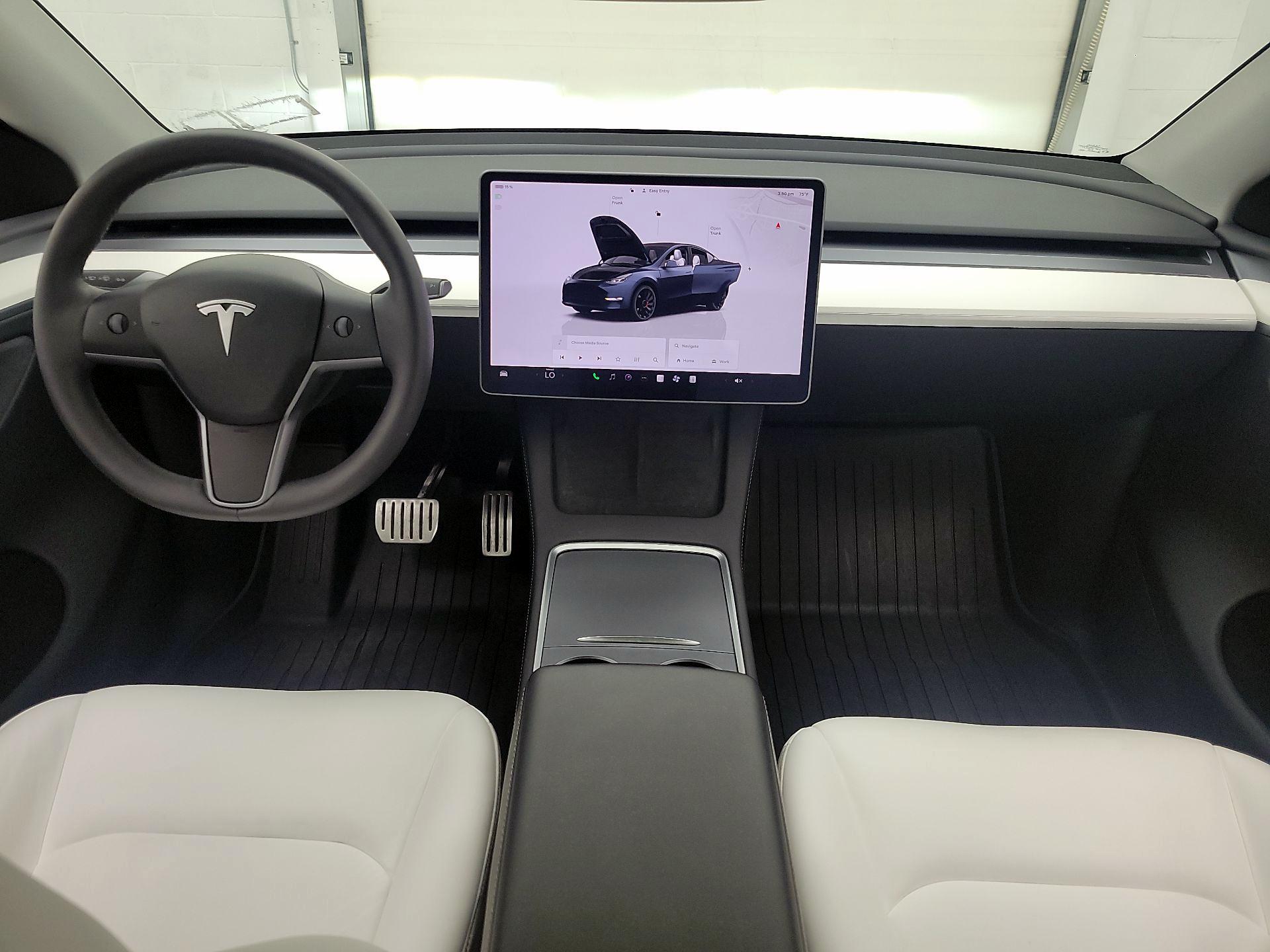 Thumbnail: 2024 Tesla Model Y - 9