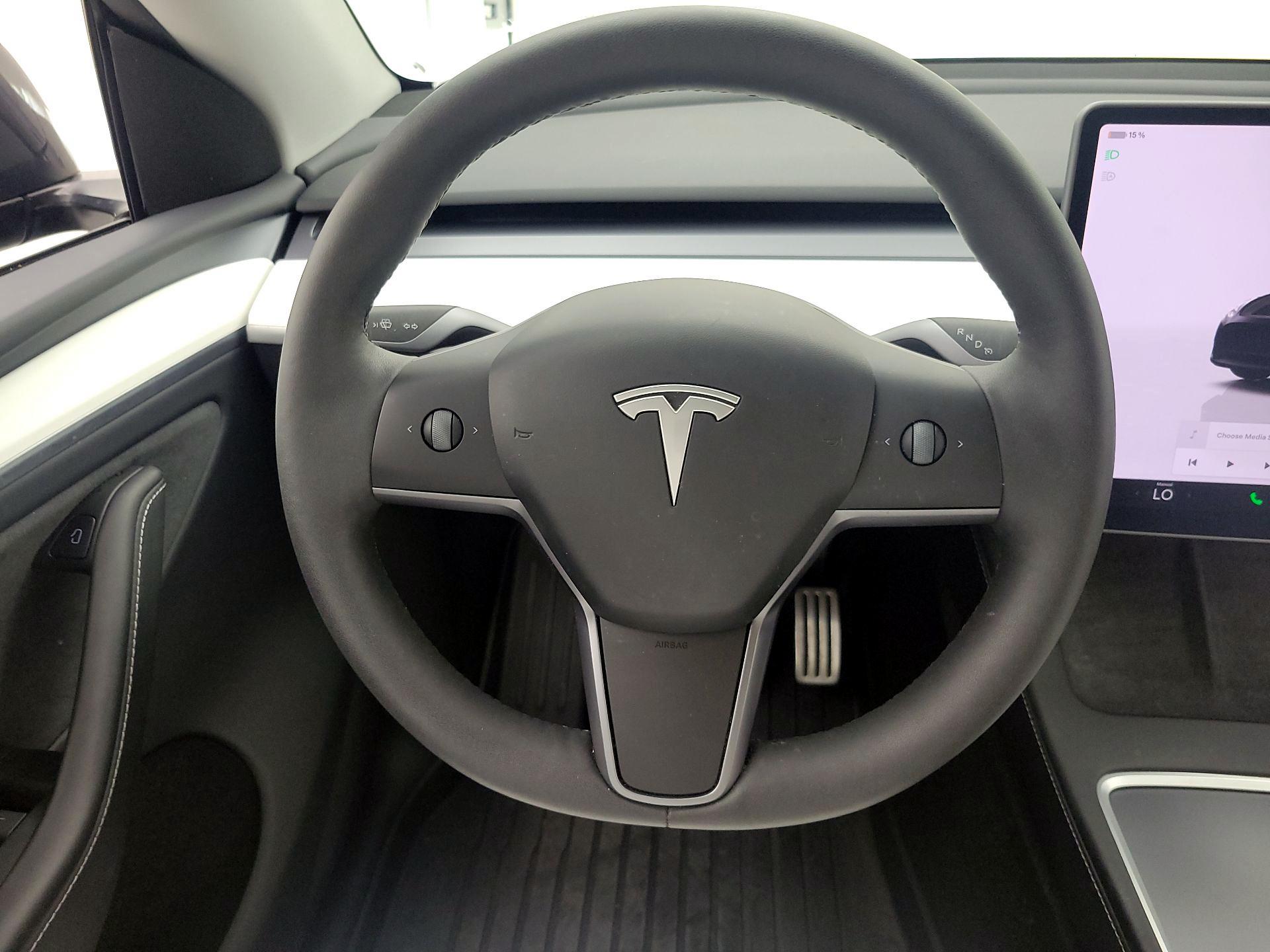 Thumbnail: 2024 Tesla Model Y - 10