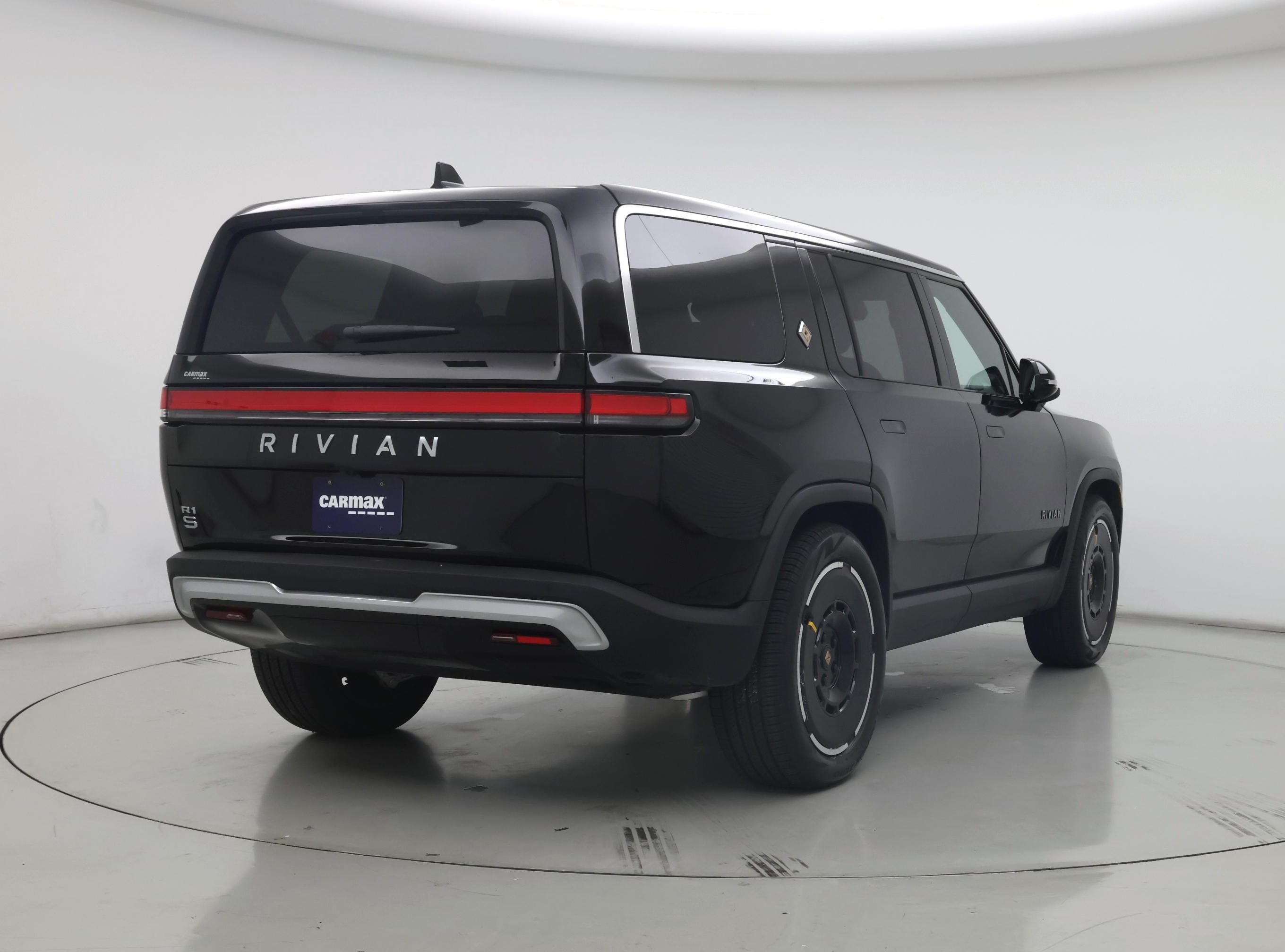 Thumbnail: 2025 Rivian R1S - 8