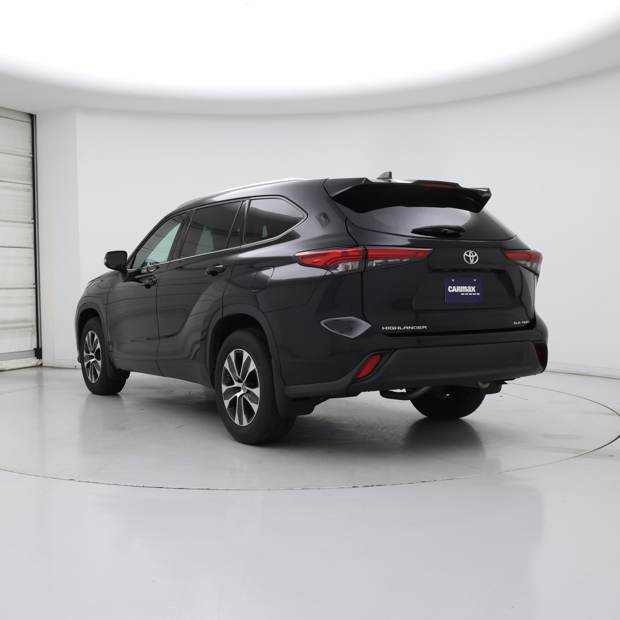 Thumbnail: 2021 Toyota Highlander - 2