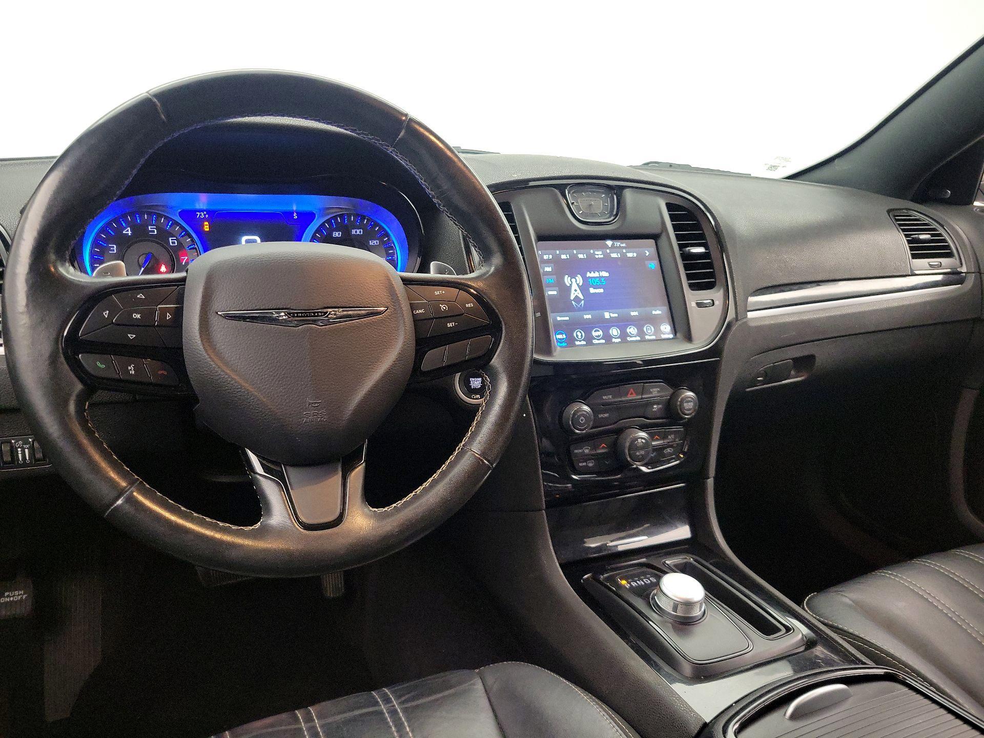 Thumbnail: 2019 Chrysler 300 - 9