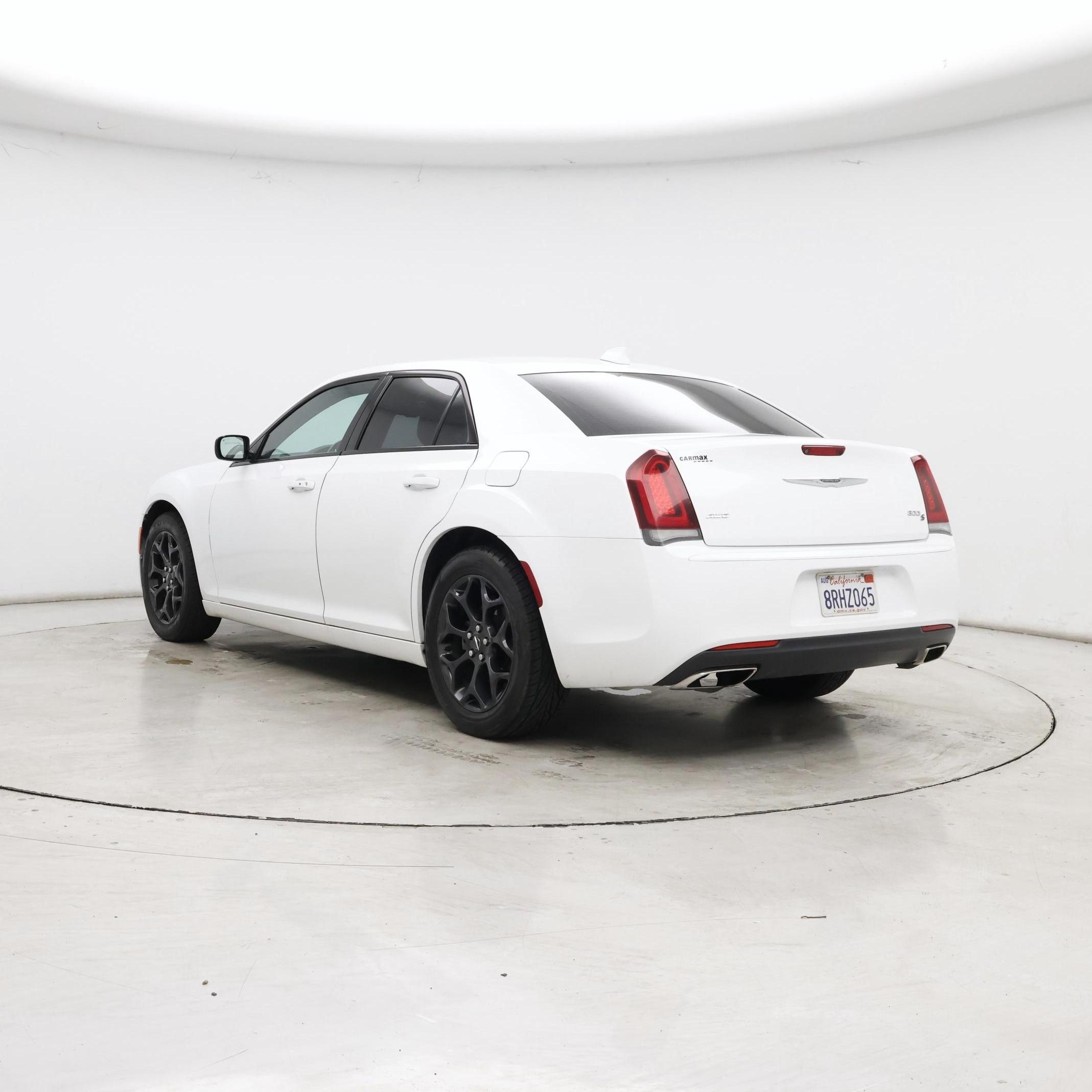 Thumbnail: 2019 Chrysler 300 - 2