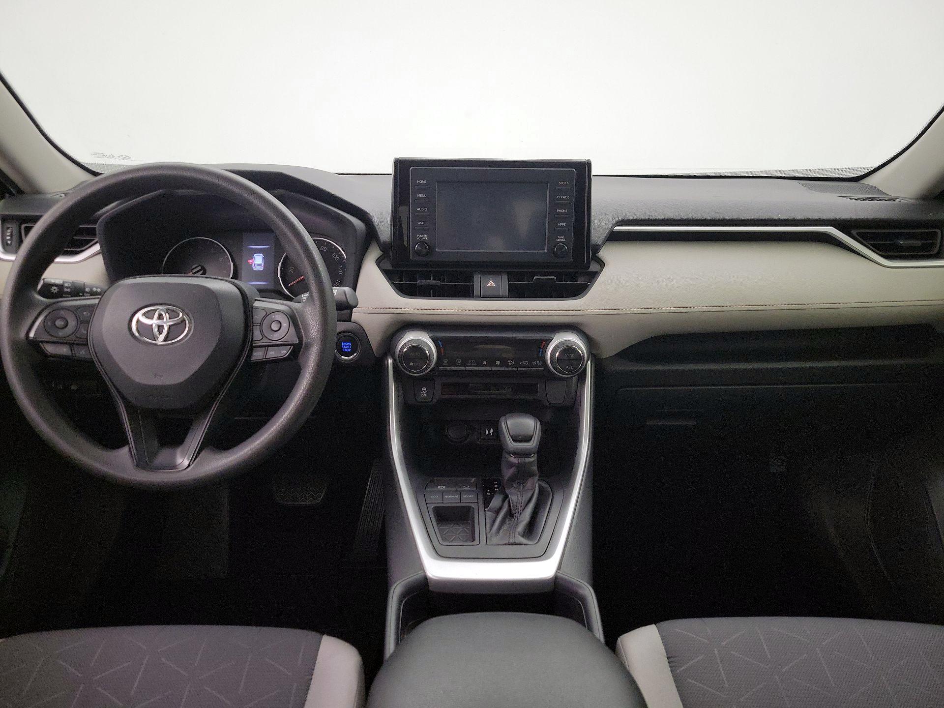 Thumbnail: 2019 Toyota RAV4 - 9