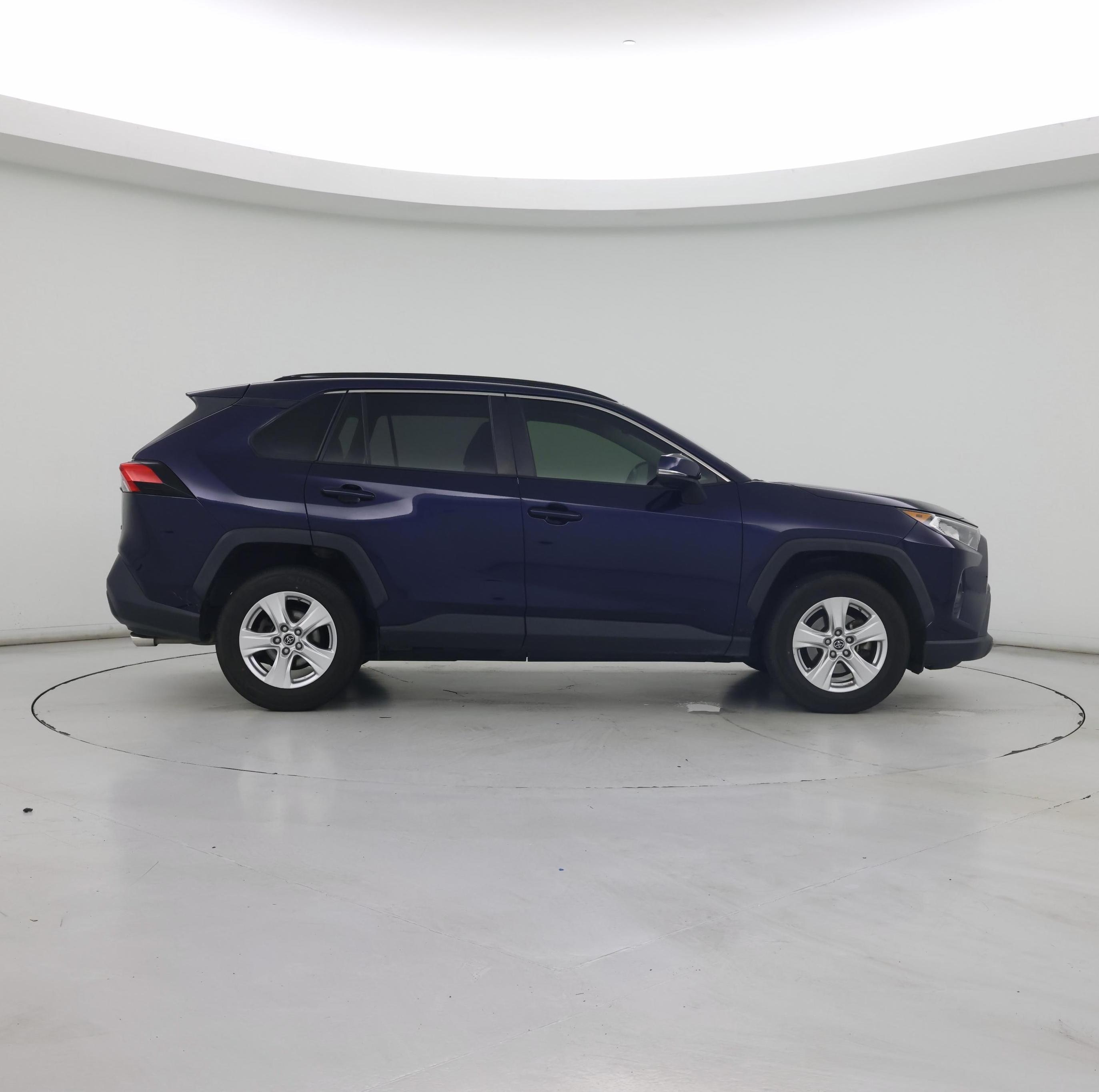 Thumbnail: 2019 Toyota RAV4 - 7