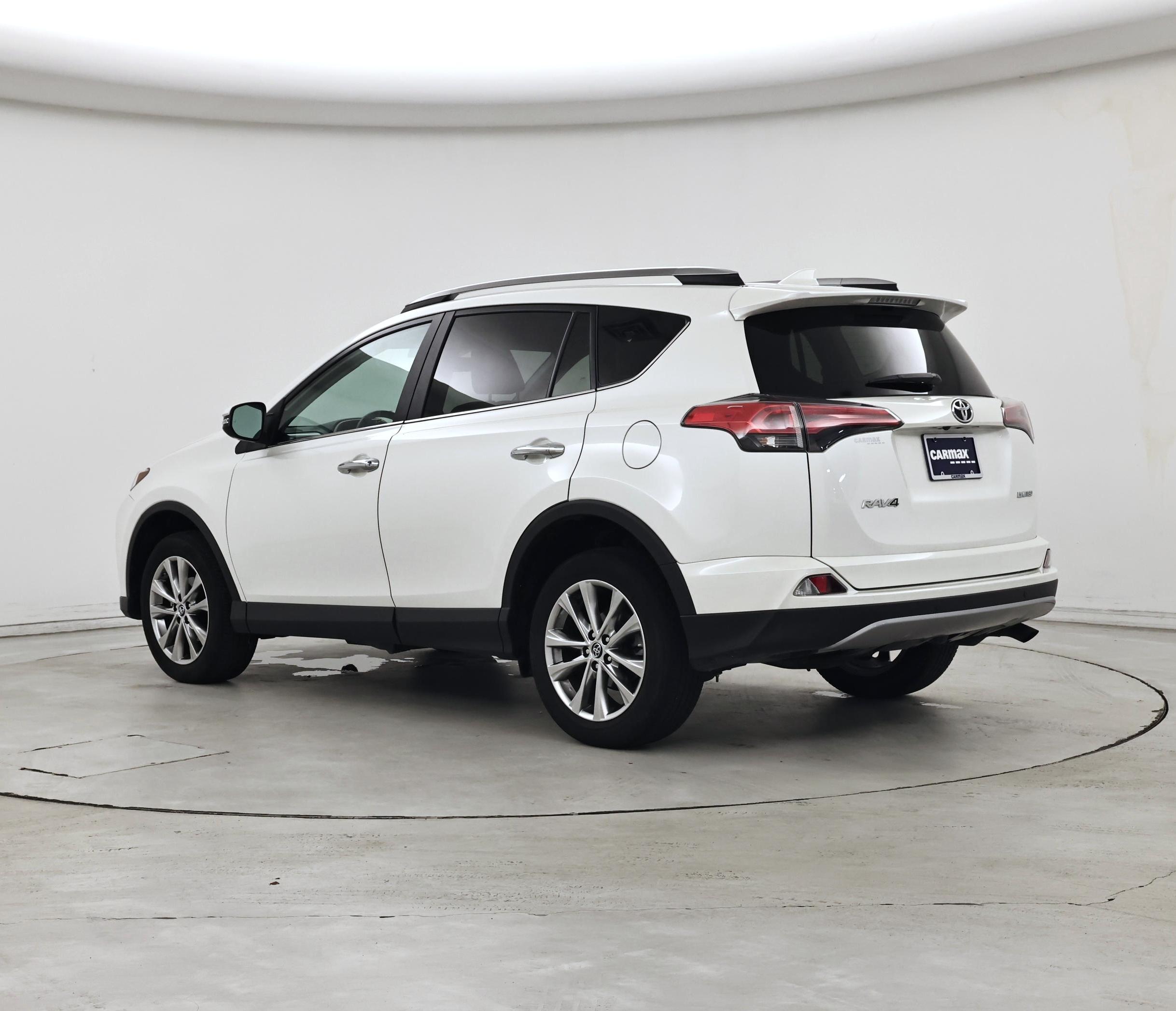 Thumbnail: 2017 Toyota RAV4 - 2