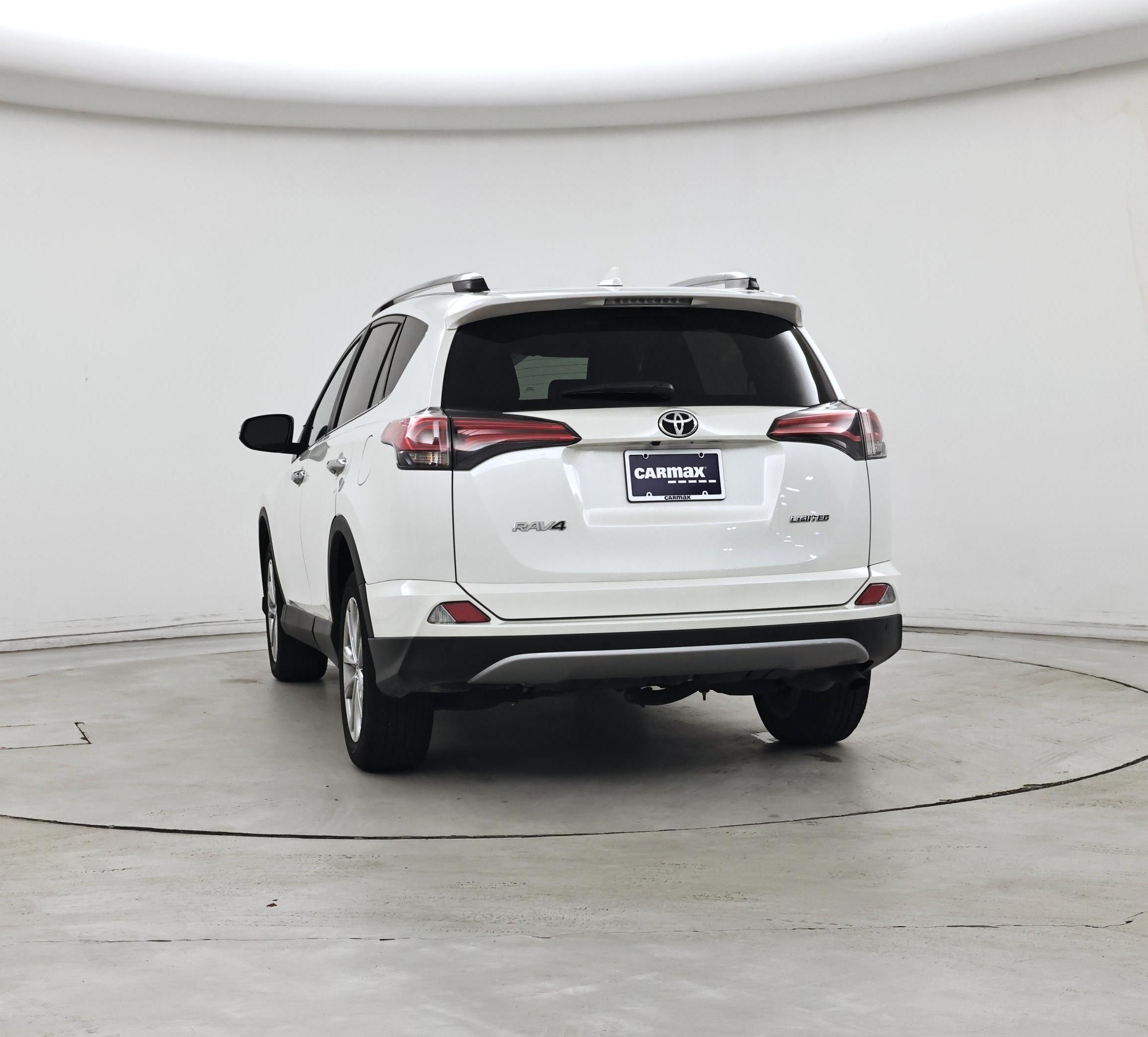 Thumbnail: 2017 Toyota RAV4 - 6