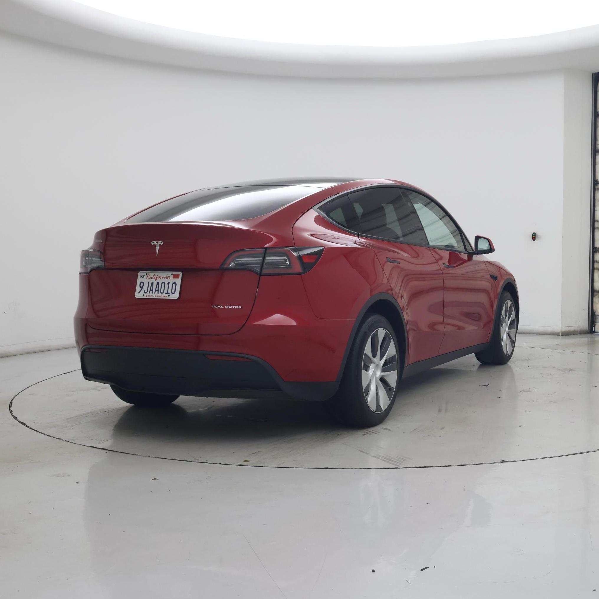 Thumbnail: 2023 Tesla Model Y - 8
