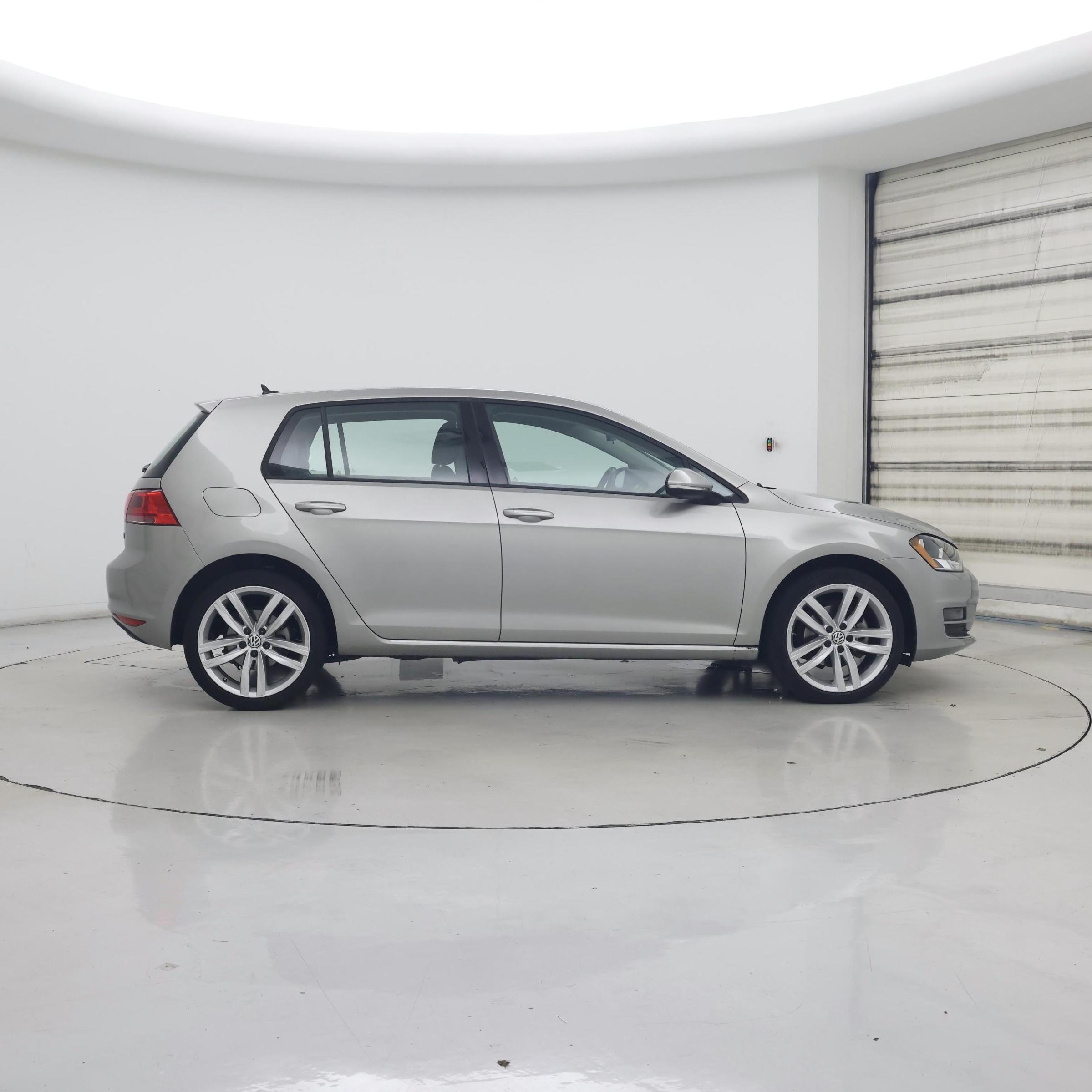 Thumbnail: 2017 Volkswagen Golf - 7