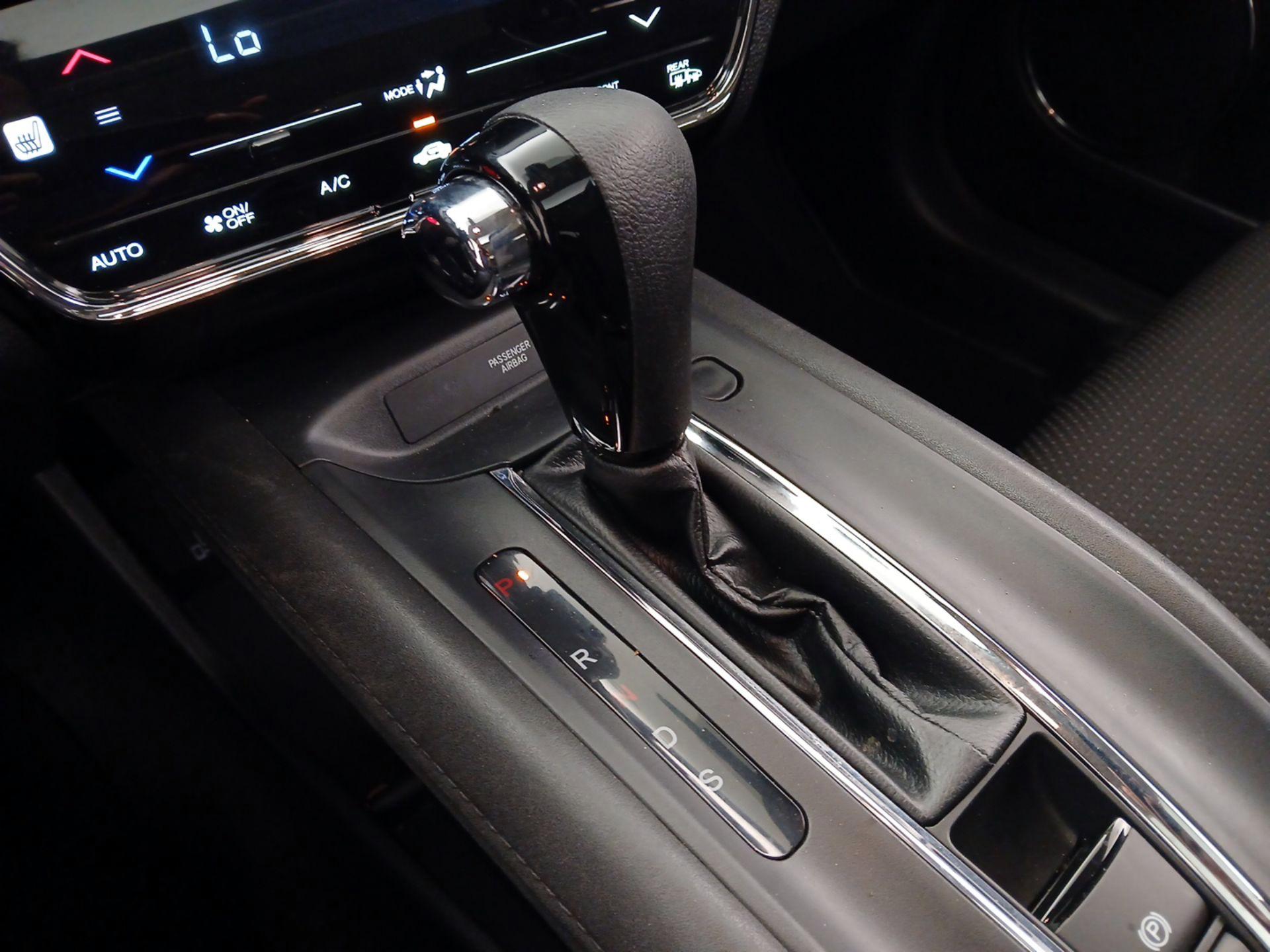 Thumbnail: 2021 Honda HR-V - 17