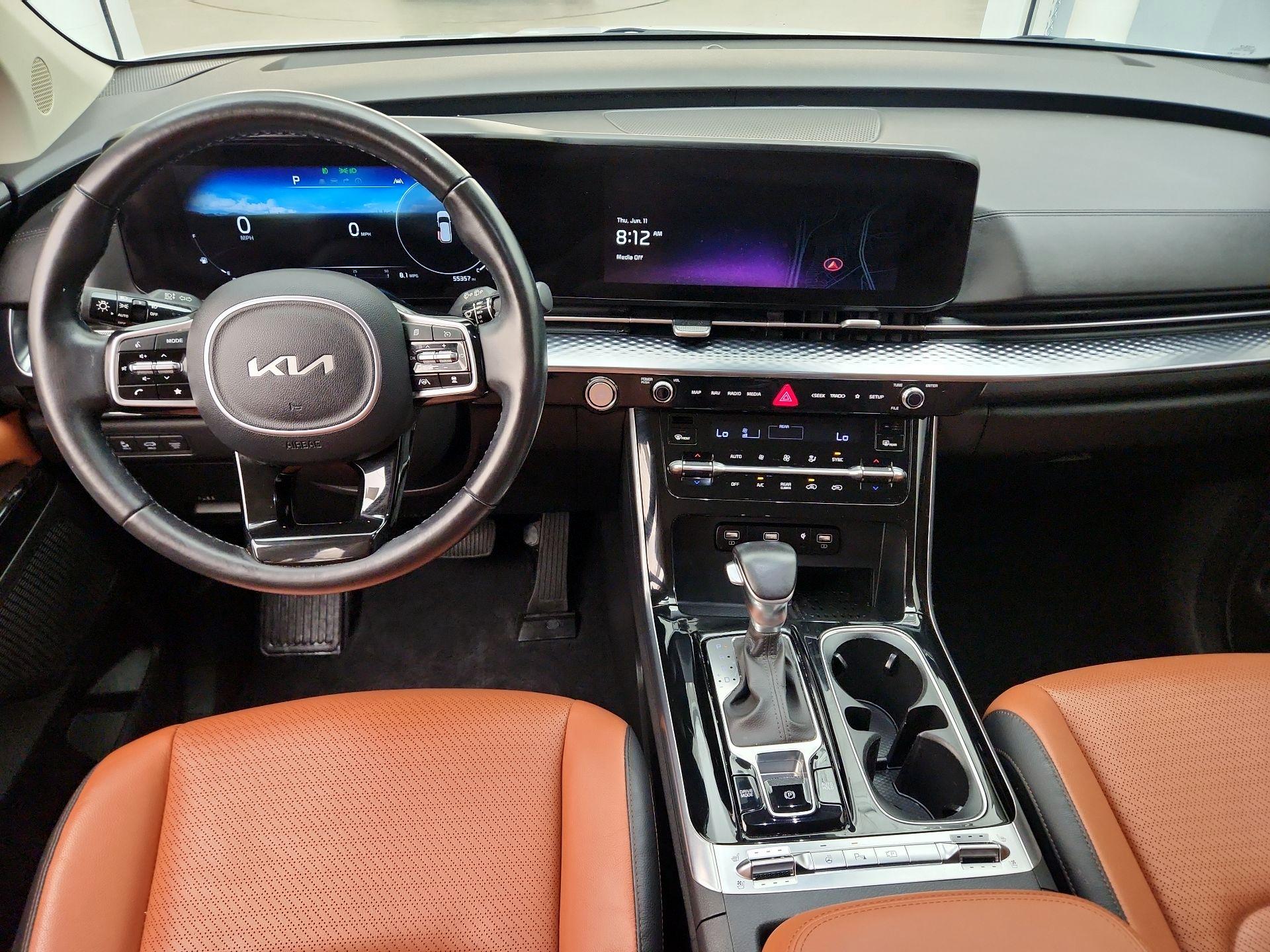 Thumbnail: 2023 Kia Carnival - 9