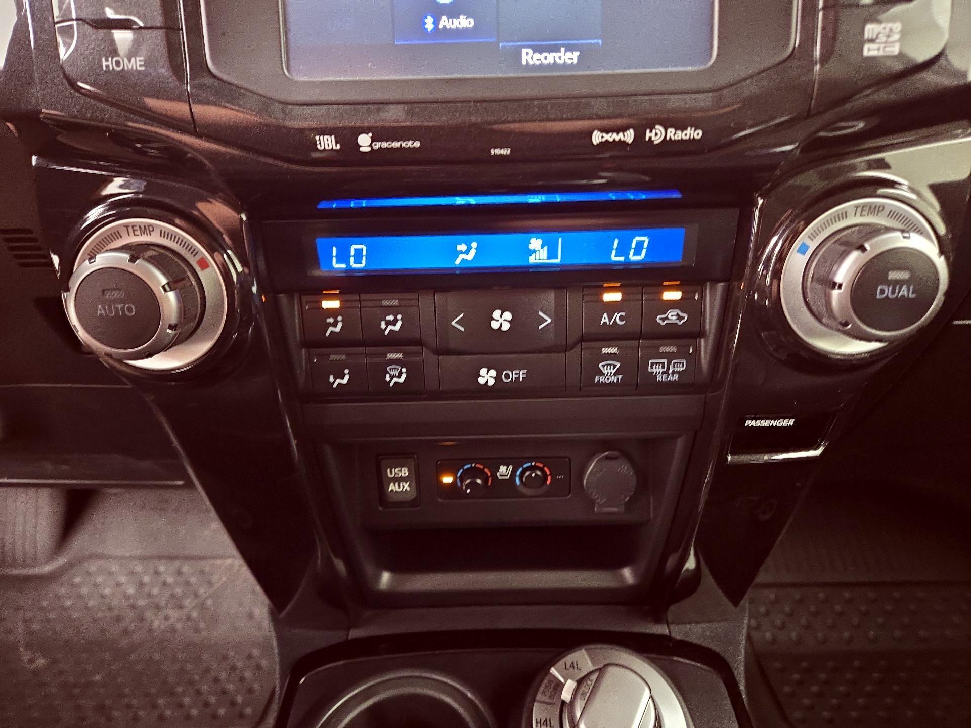 Thumbnail: 2019 Toyota 4Runner - 17