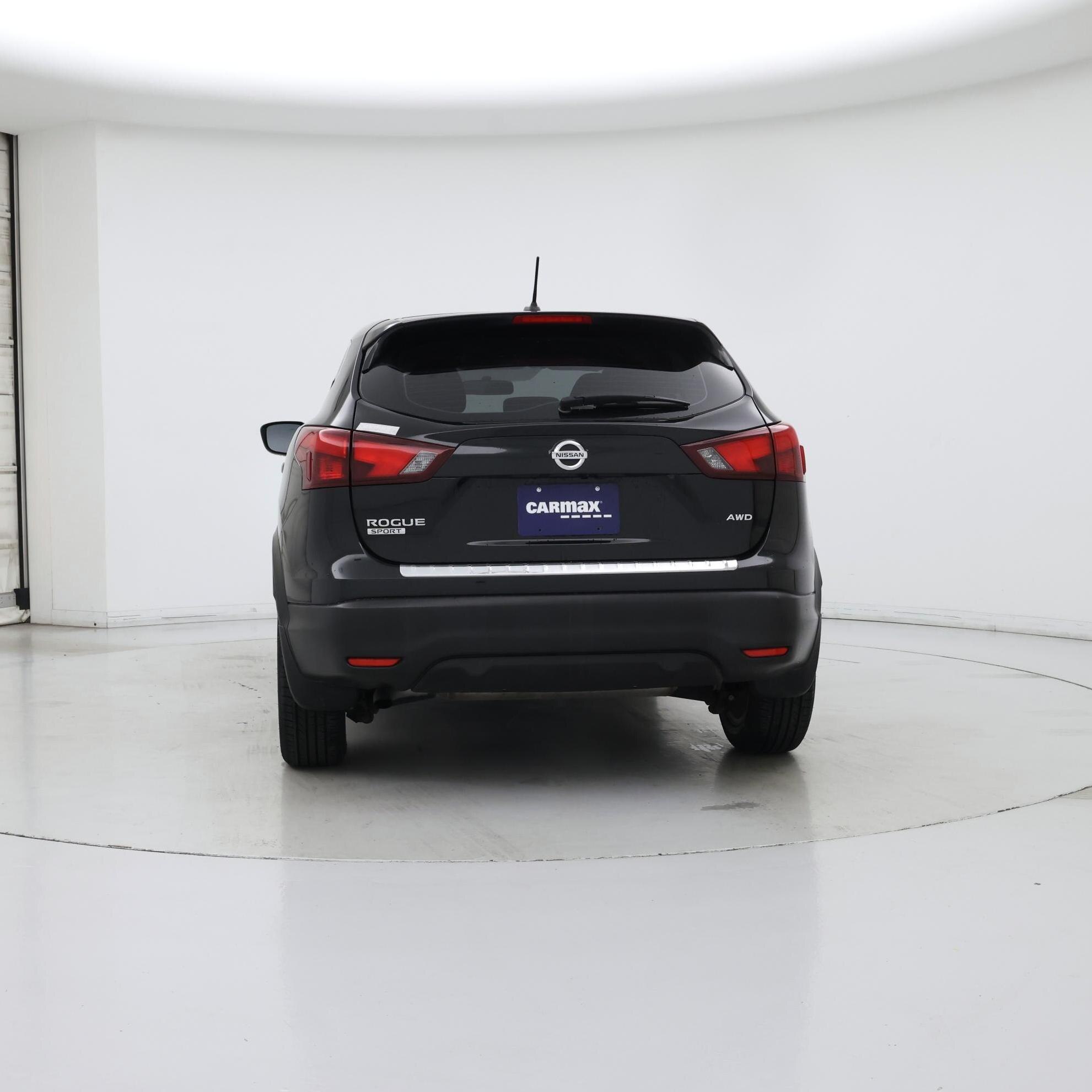 Thumbnail: 2018 Nissan Rogue Sport - 6