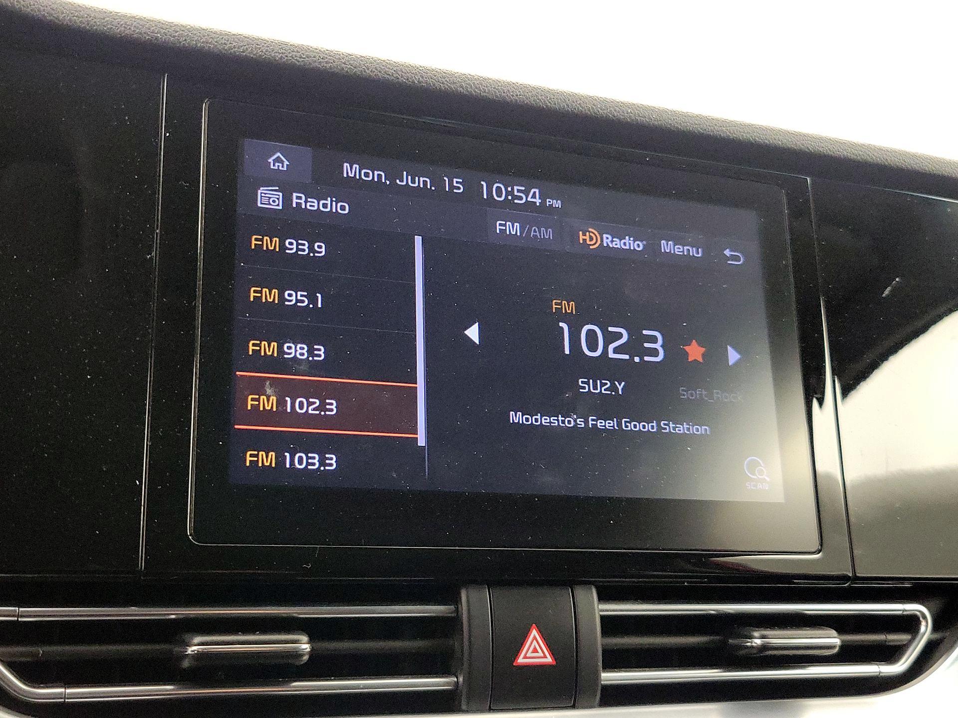 Thumbnail: 2022 Kia Niro - 15
