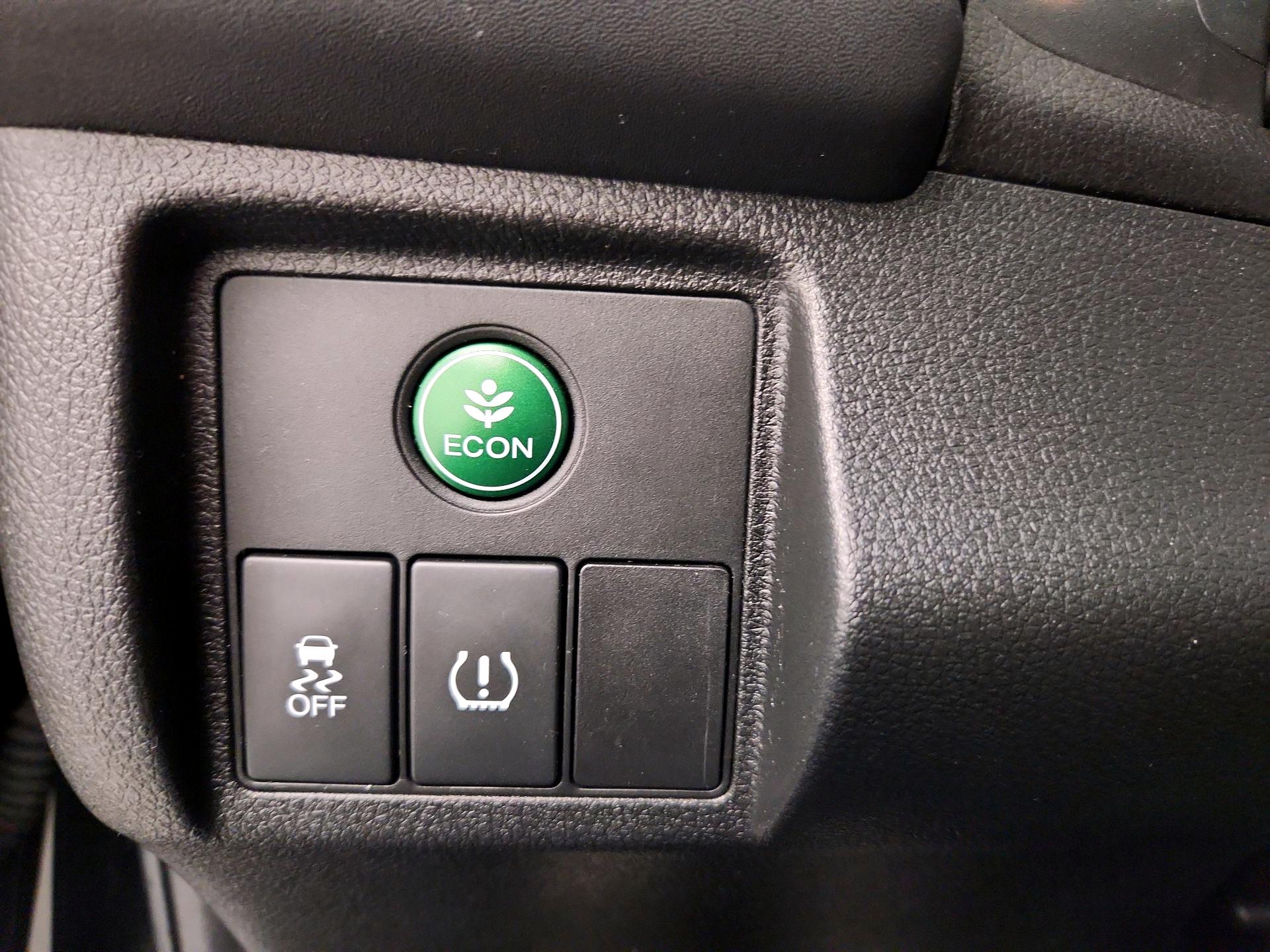 Thumbnail: 2016 Honda HR-V - 13