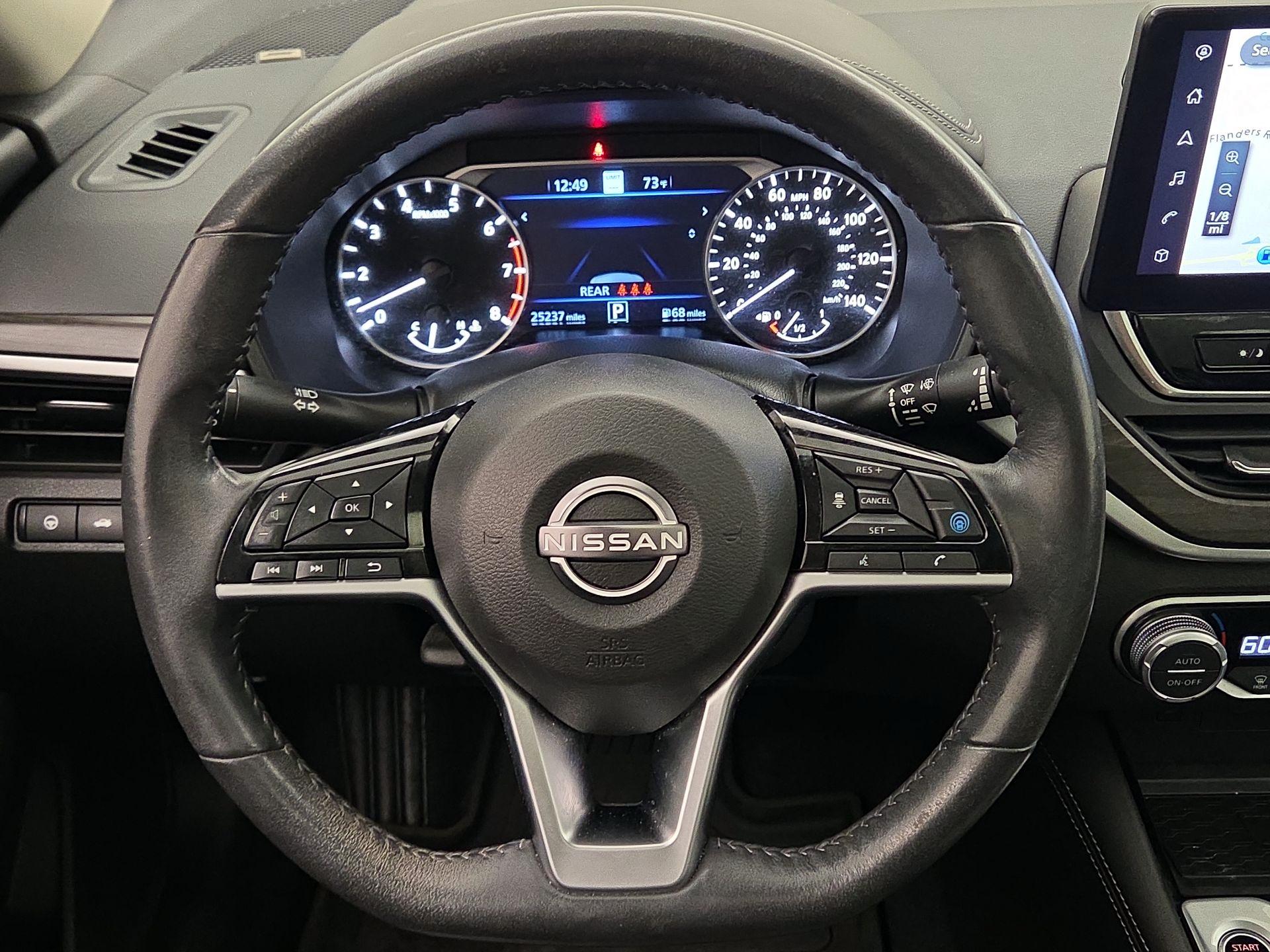 Thumbnail: 2023 Nissan Altima - 10