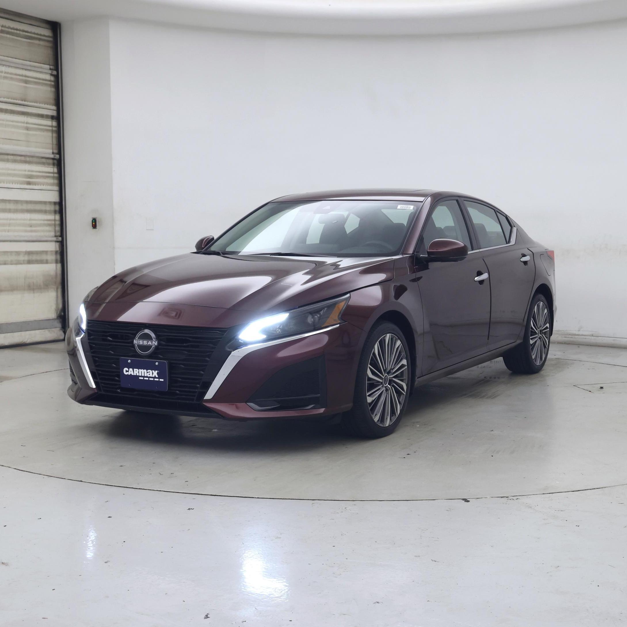 Thumbnail: 2023 Nissan Altima - 4