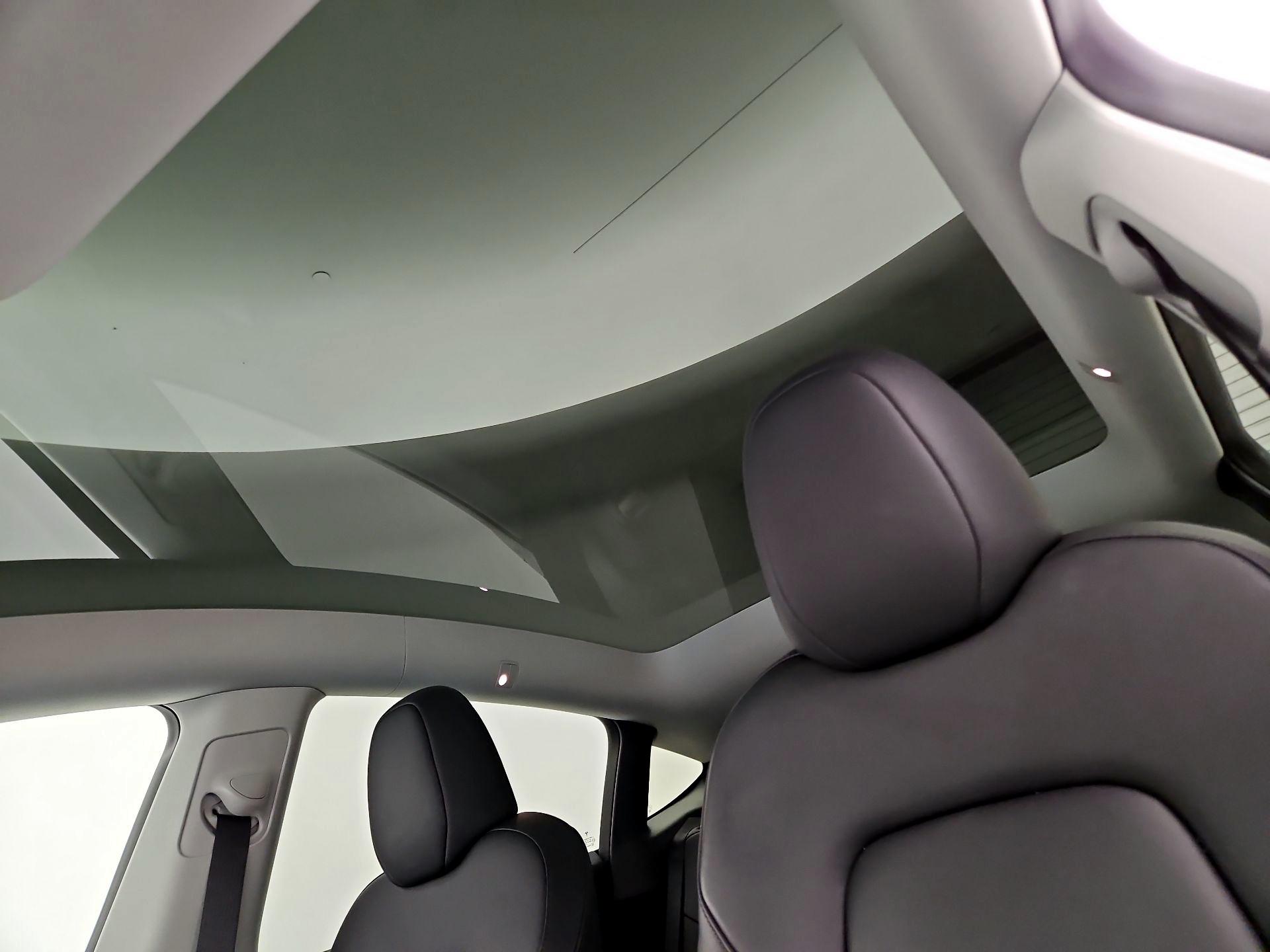 Thumbnail: 2025 Tesla Model Y - 18