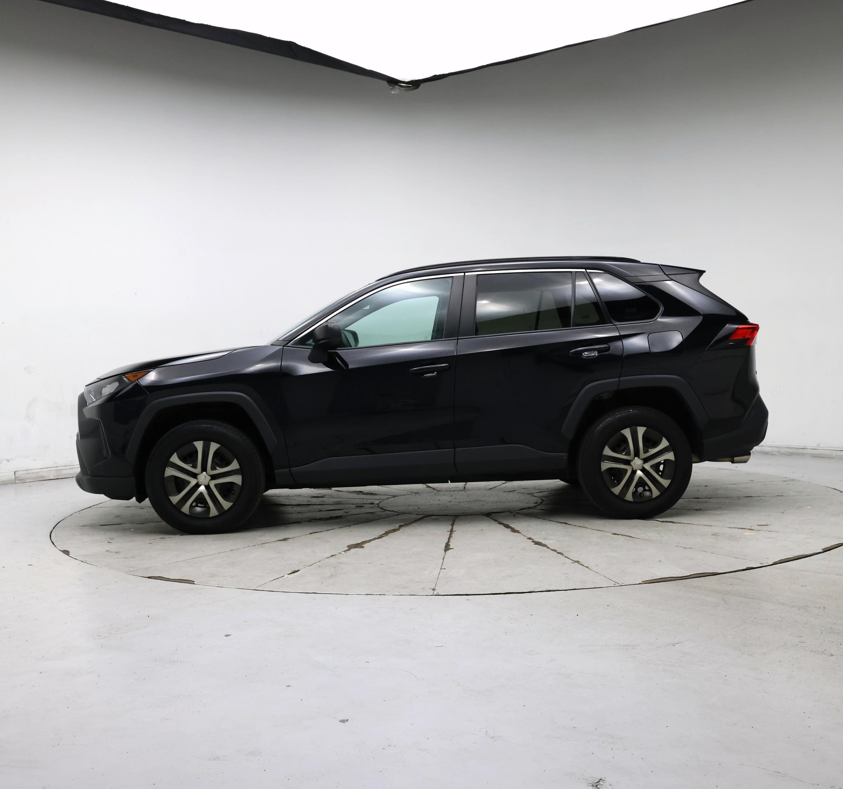 Thumbnail: 2020 Toyota RAV4 - 3