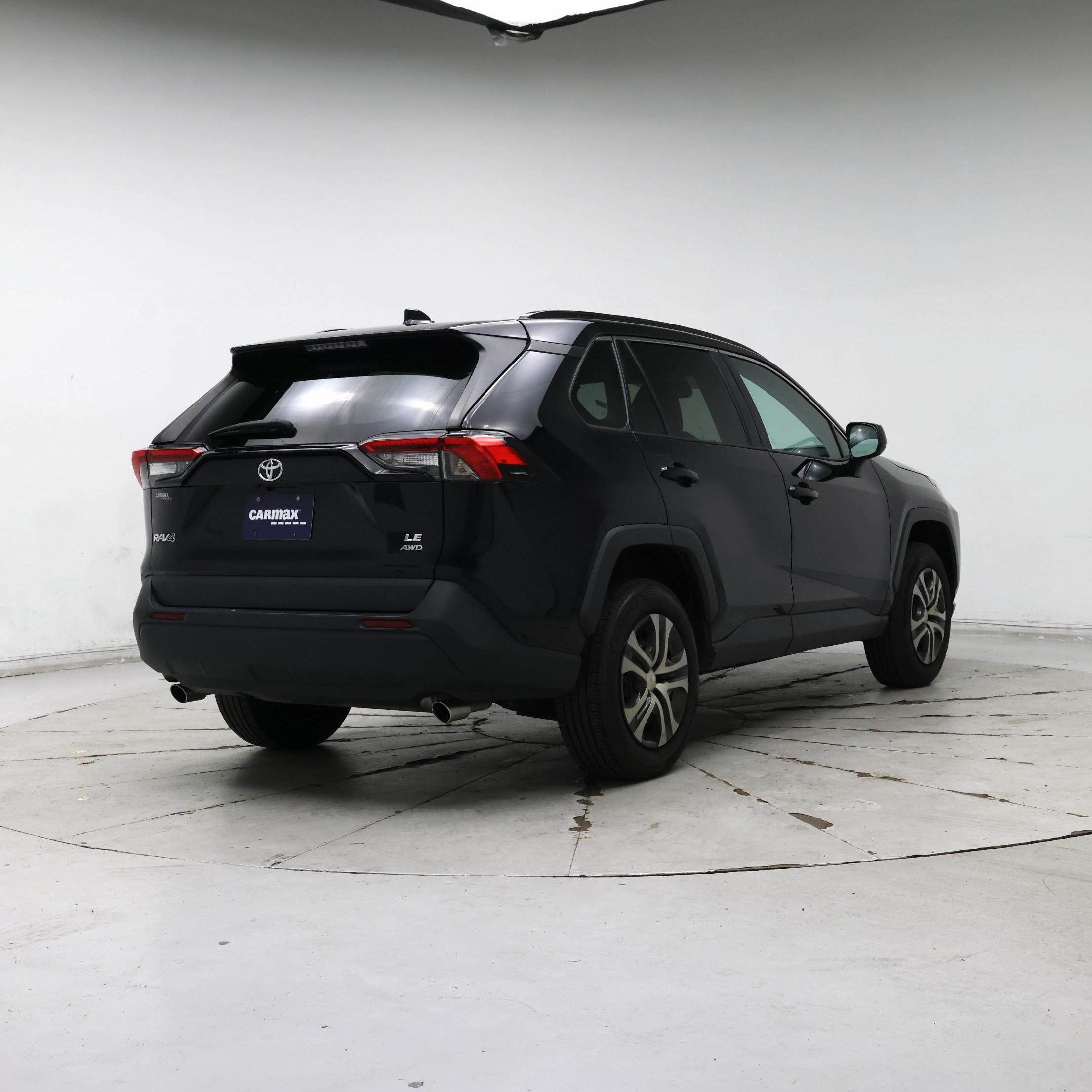 Thumbnail: 2020 Toyota RAV4 - 8
