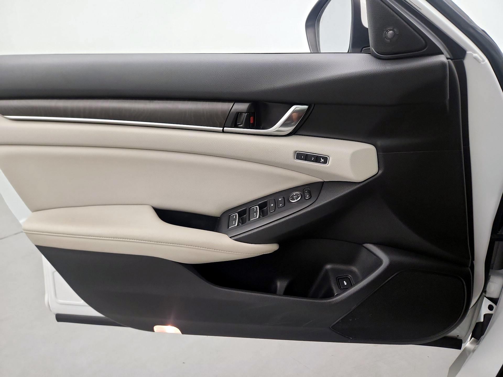 Thumbnail: 2021 Honda Accord - 12