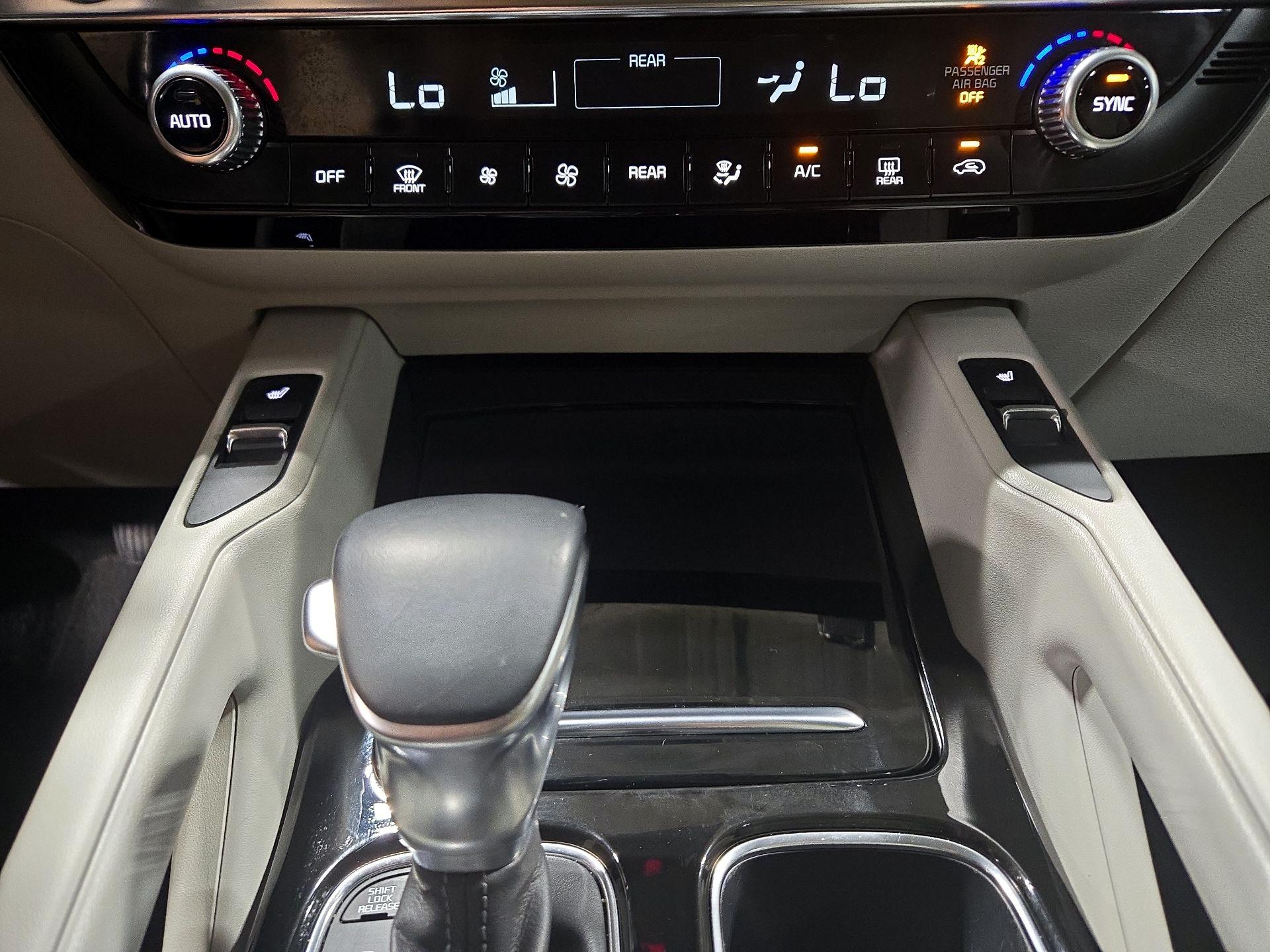 Thumbnail: 2022 Kia Telluride - 17