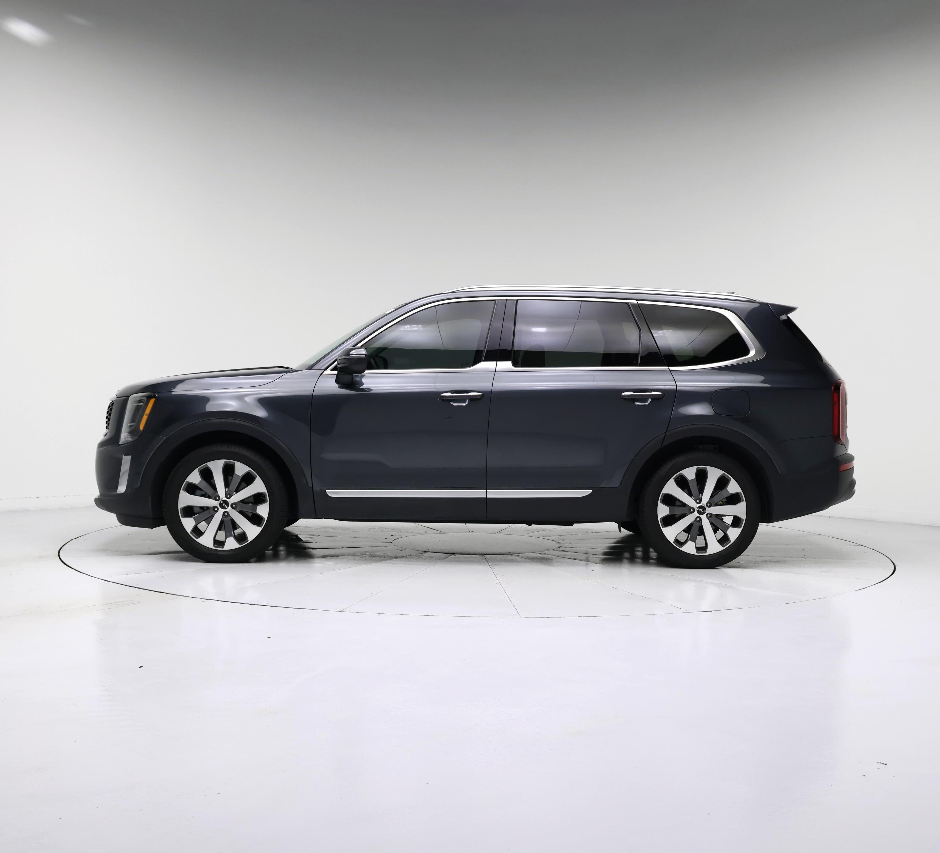 Thumbnail: 2022 Kia Telluride - 3
