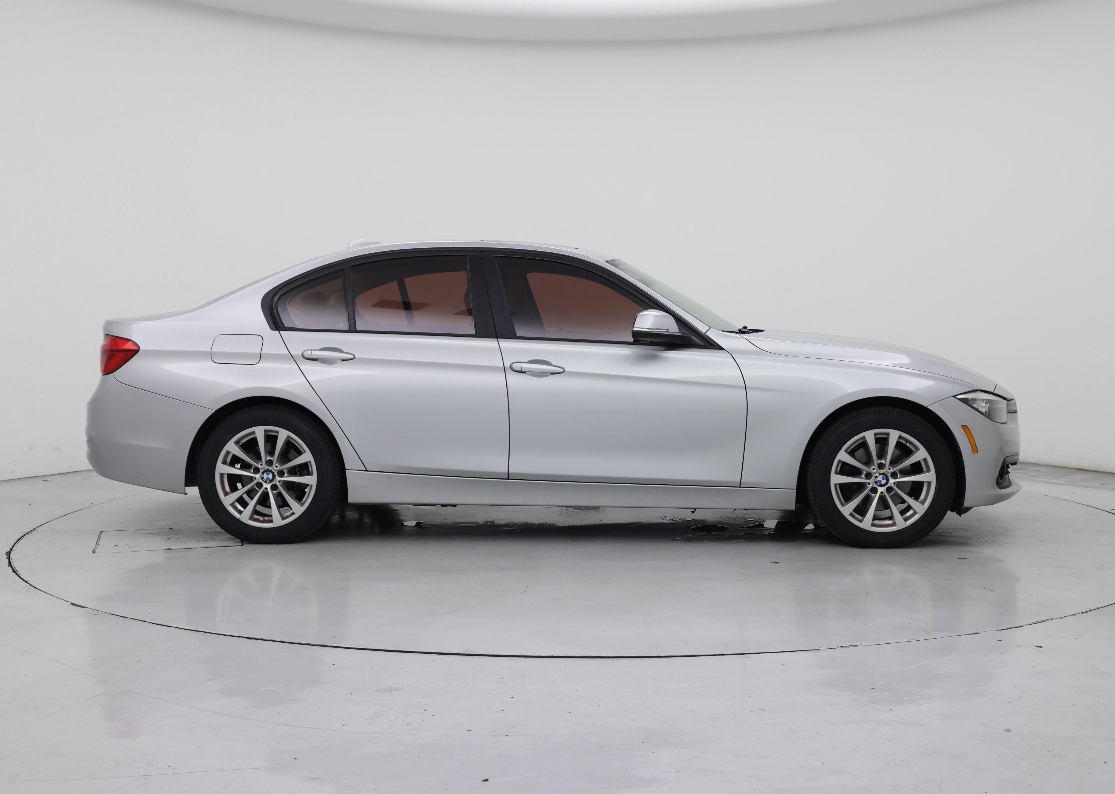 Thumbnail: 2016 BMW 3 Series - 7