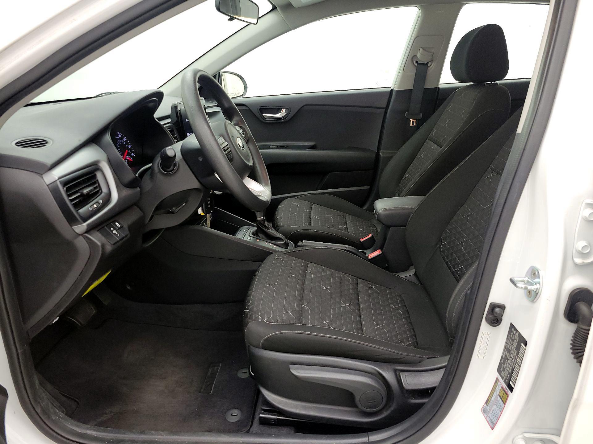 Thumbnail: 2021 Kia Rio5 - 11