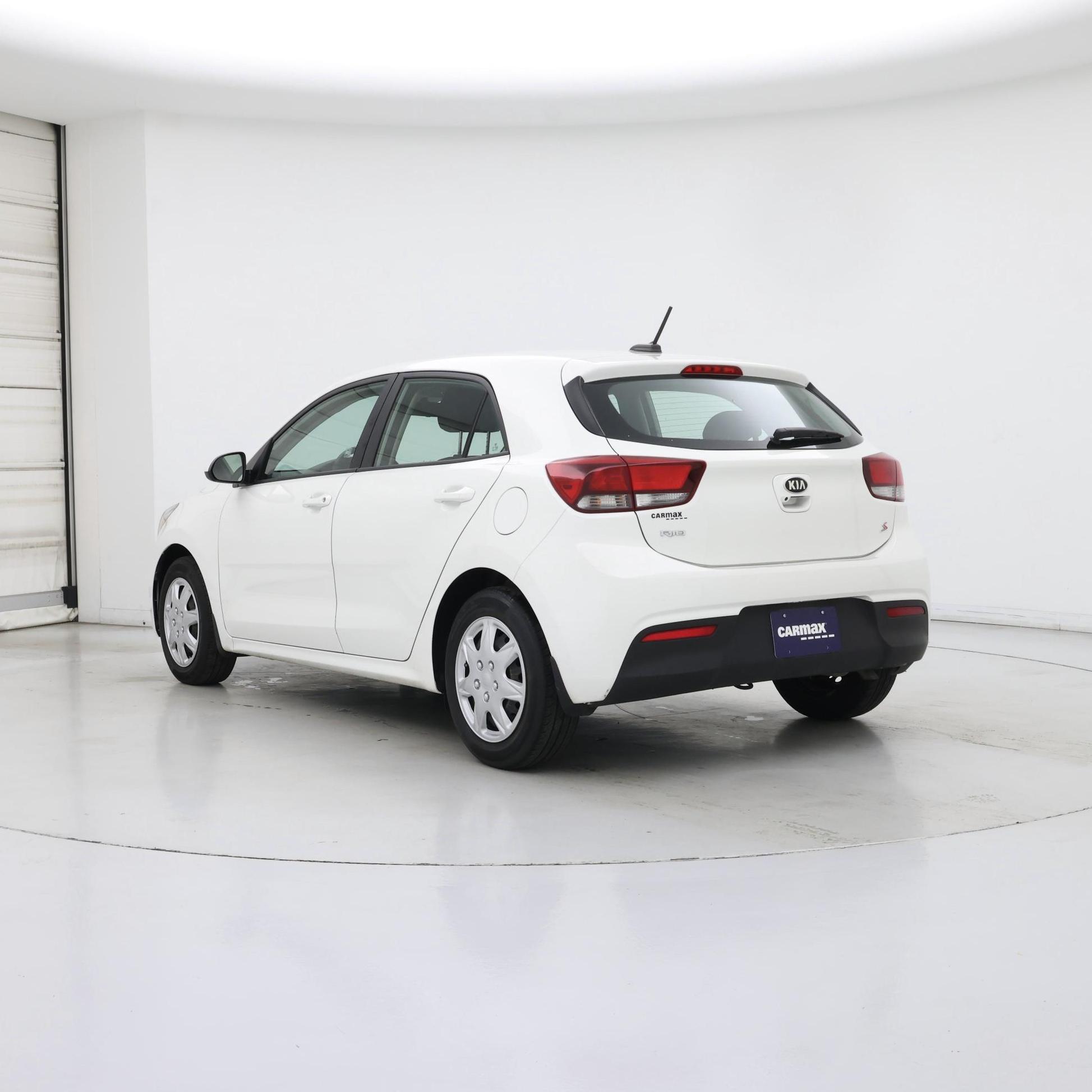 Thumbnail: 2021 Kia Rio5 - 2