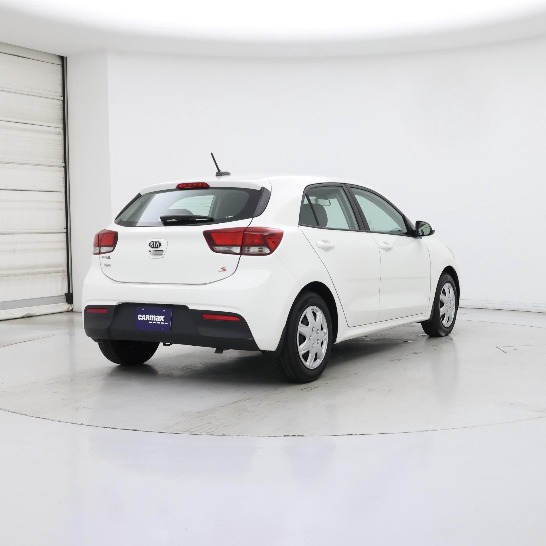 Thumbnail: 2021 Kia Rio5 - 8