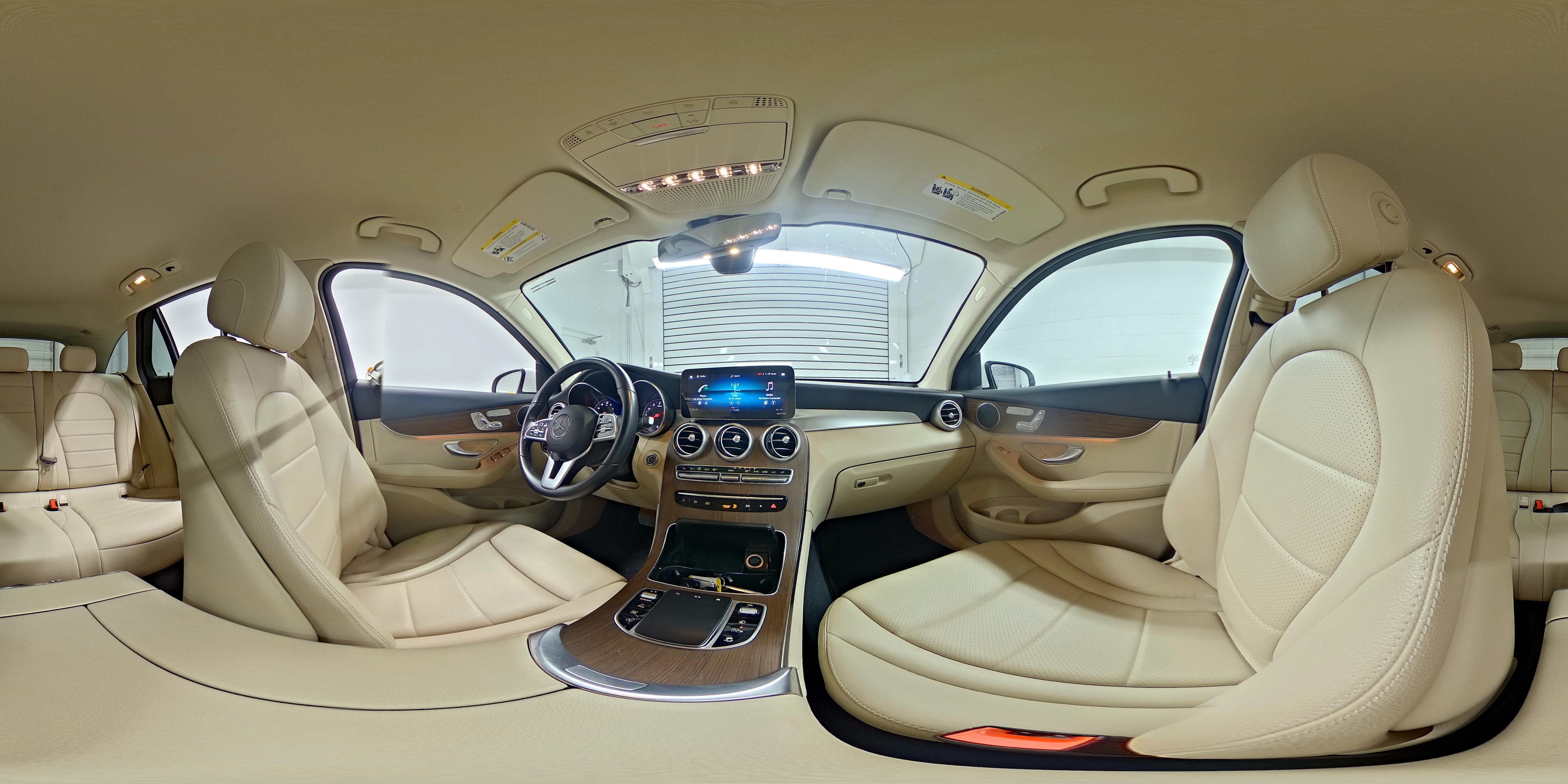 2021 Mercedes-Benz GLC GLC300 - Photo 21