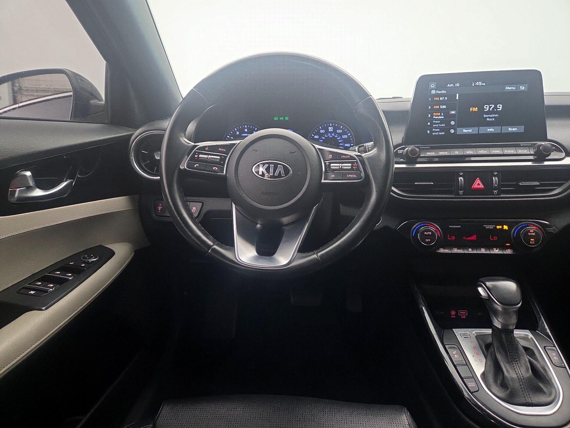 Thumbnail: 2020 Kia Forte - 10
