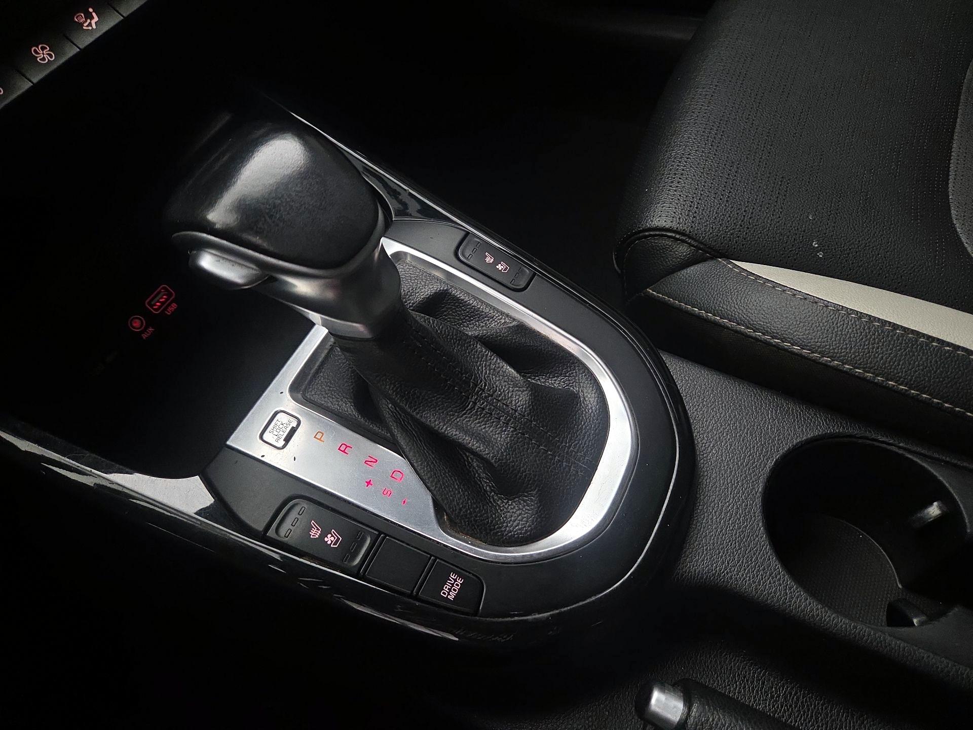 Thumbnail: 2020 Kia Forte - 17