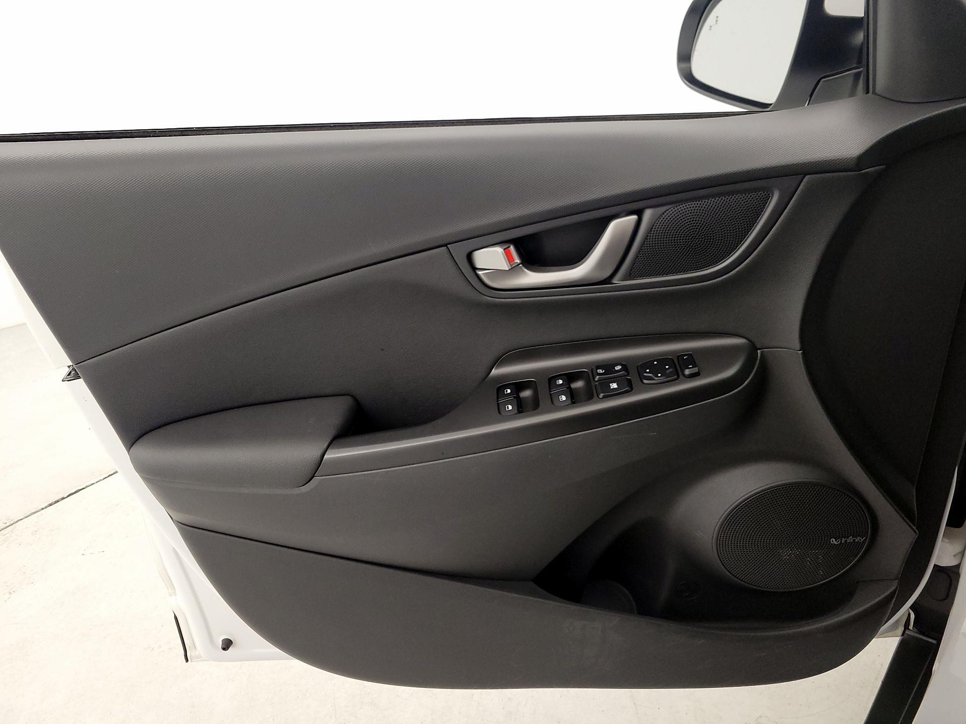 Thumbnail: 2021 Hyundai Kona - 12