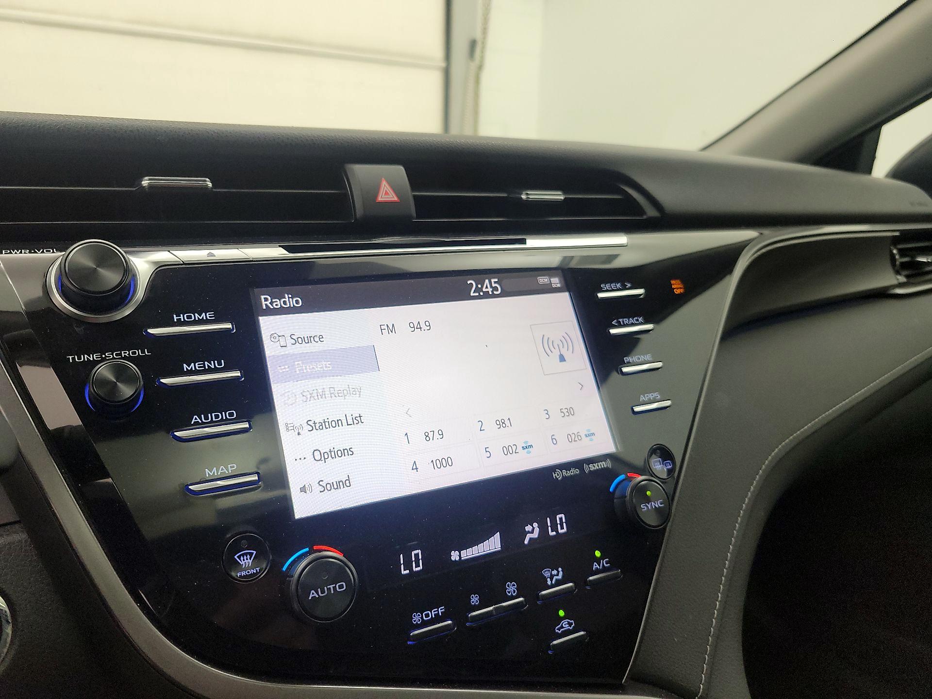 Thumbnail: 2020 Toyota Camry - 14