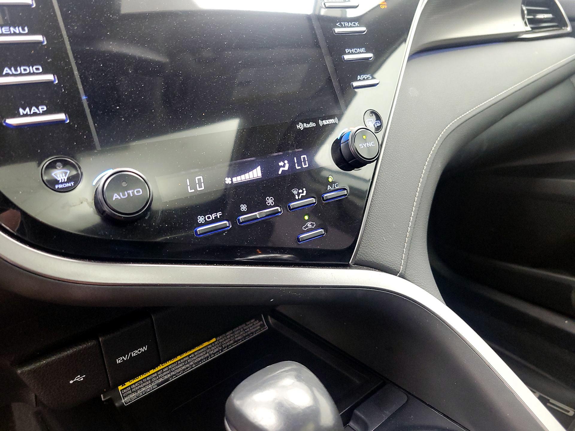 Thumbnail: 2020 Toyota Camry - 15