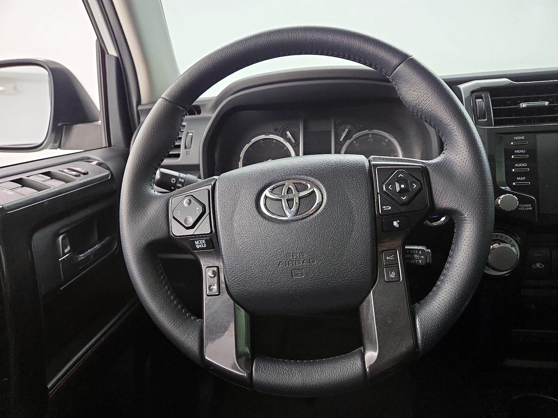 Thumbnail: 2022 Toyota 4Runner - 10