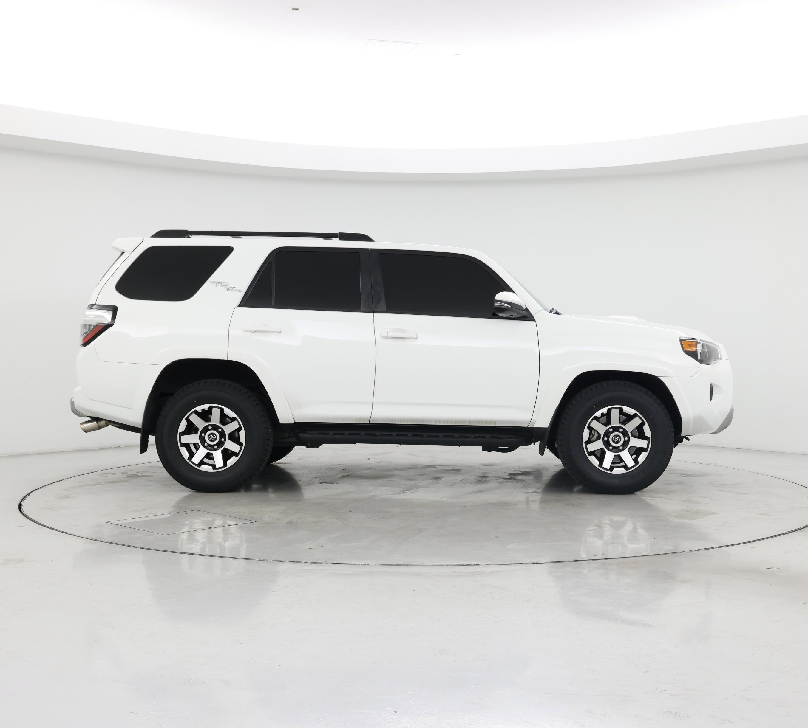 Thumbnail: 2022 Toyota 4Runner - 7