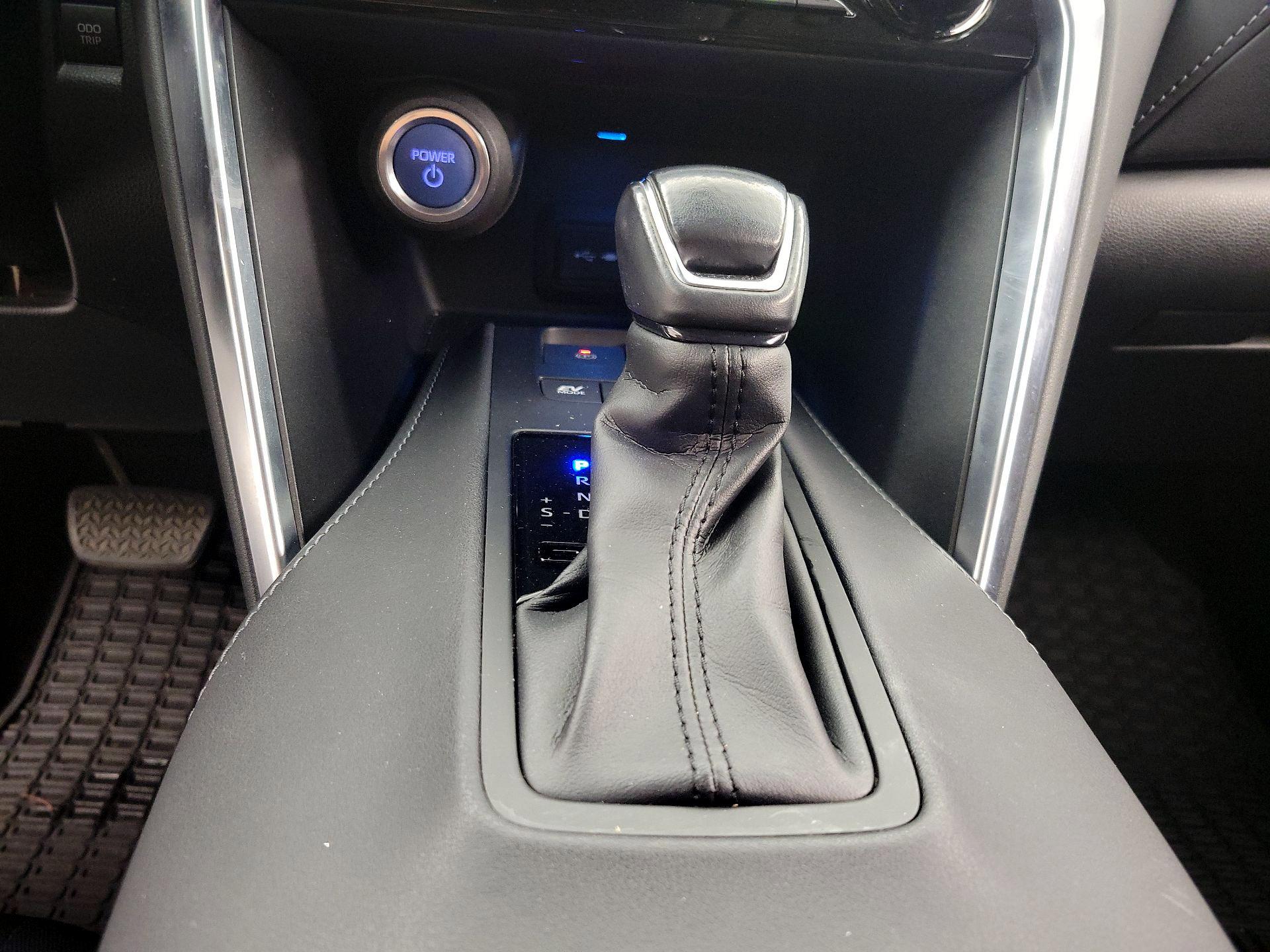 Thumbnail: 2021 Toyota Venza - 17