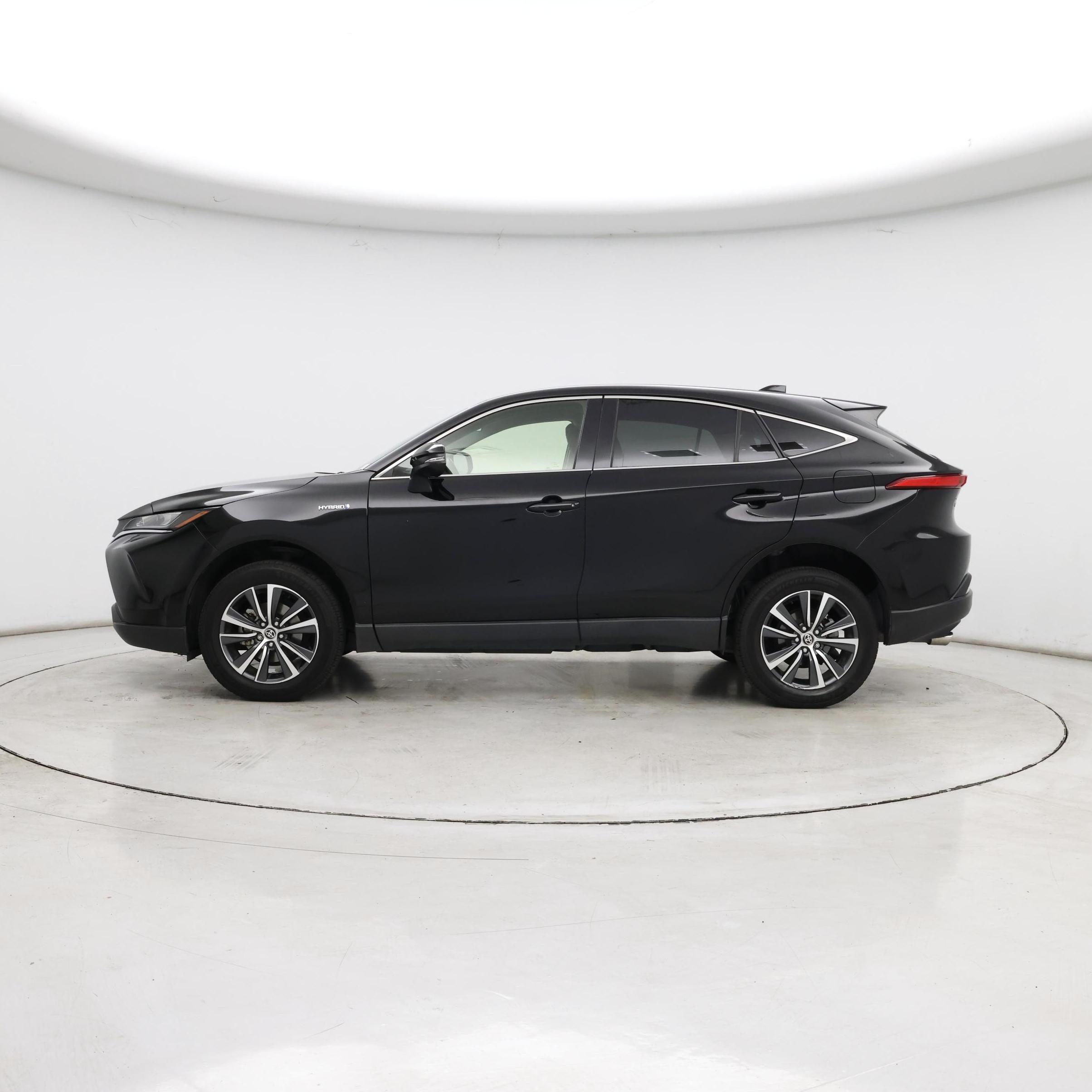 Thumbnail: 2021 Toyota Venza - 3